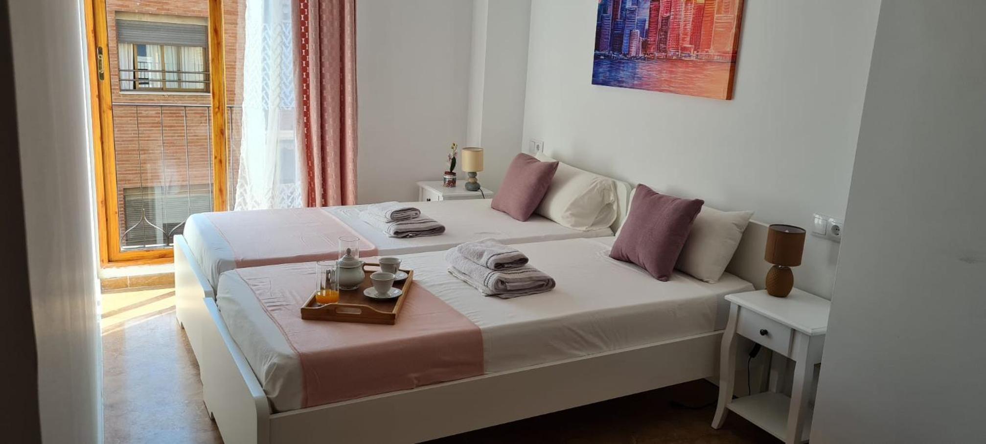 Aparthotel Mediterráneo by NeoHotels-Centro 8 min by Metro