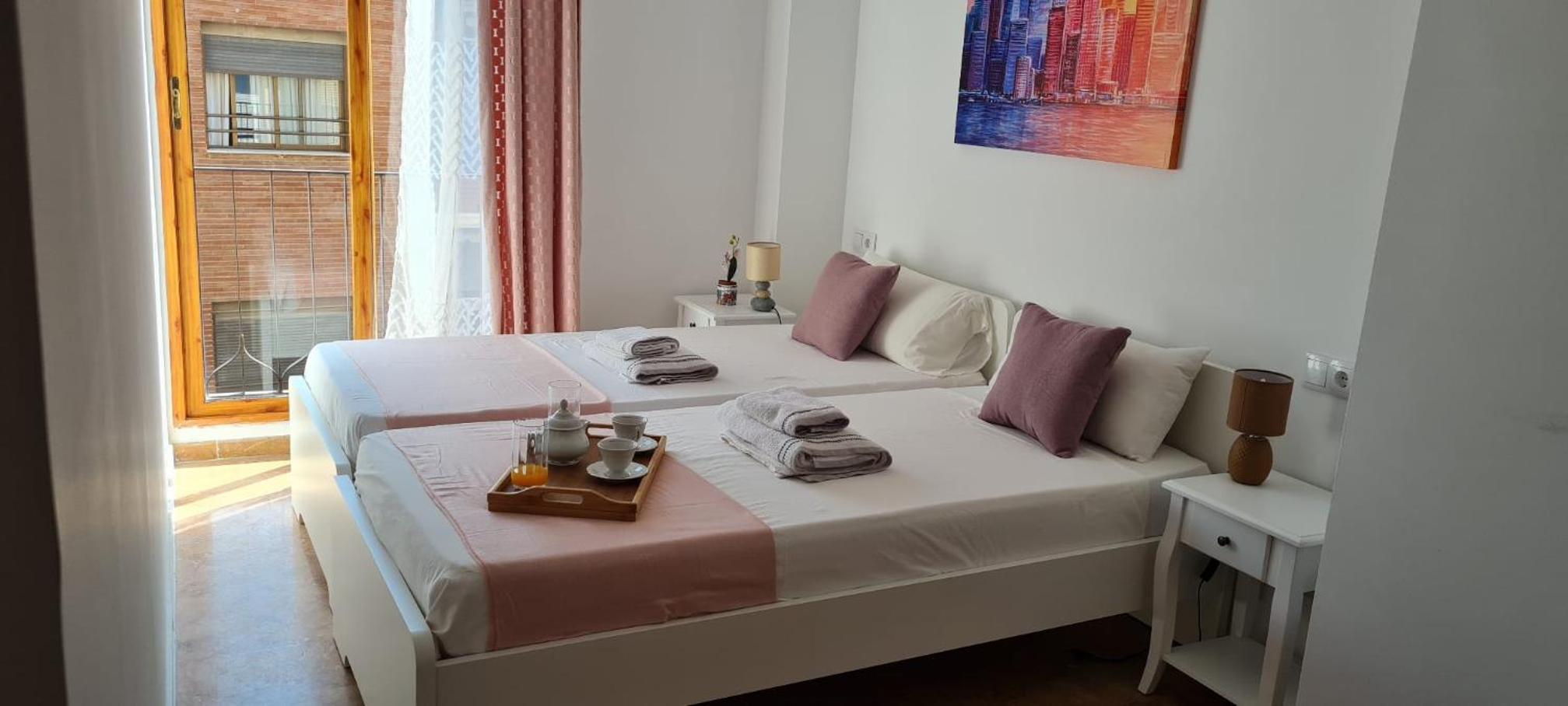 Aparthotel Mediterráneo by NeoHotels-Centro 8 min by Metro