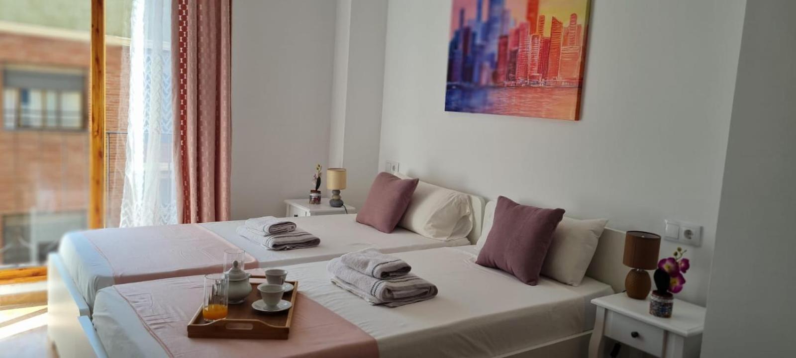 Aparthotel Mediterráneo by NeoHotels-Centro 8 min by Metro