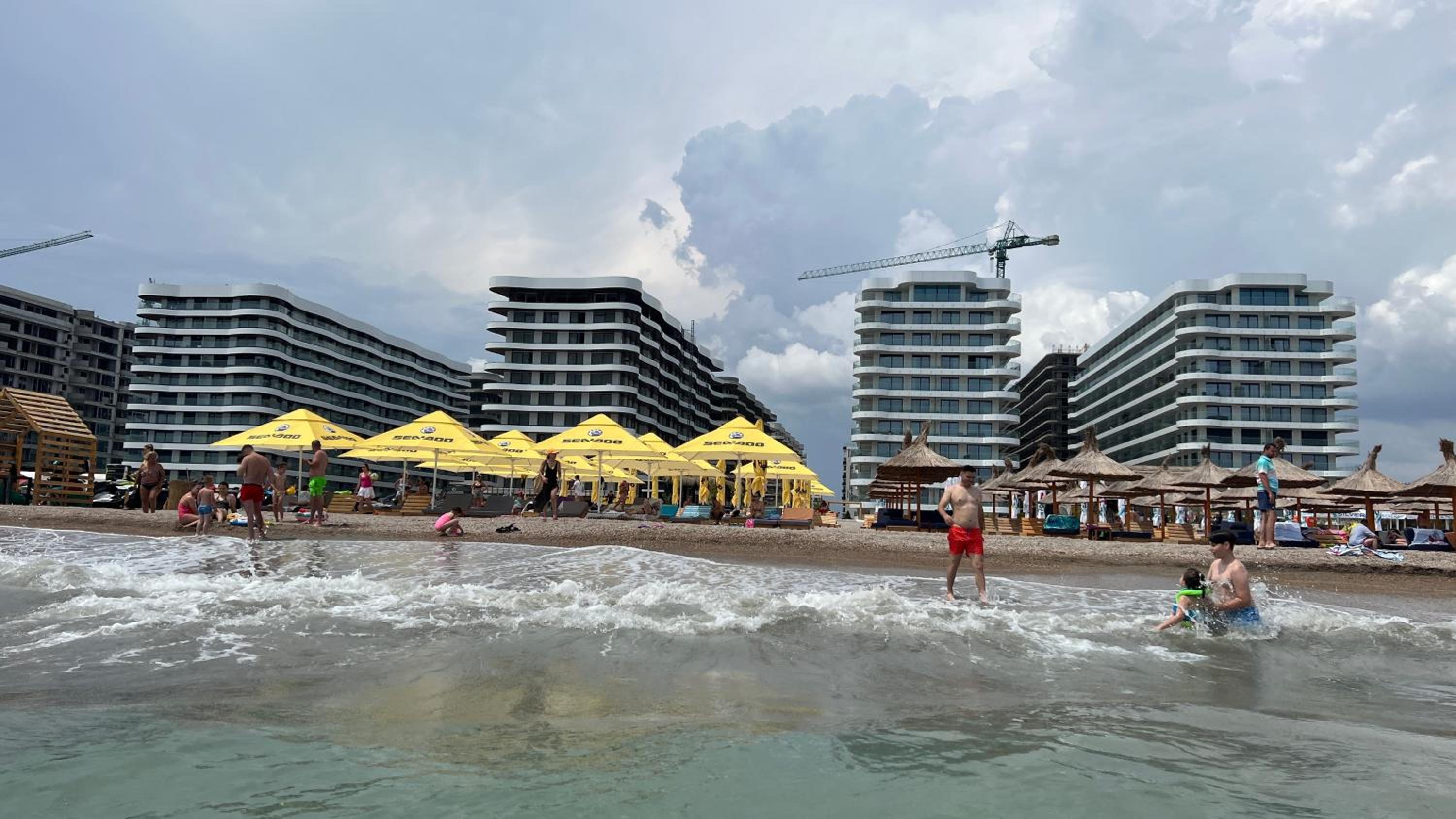 LuxuryApart Mamaia - Casa Del Mar (zona cluburi) view 3