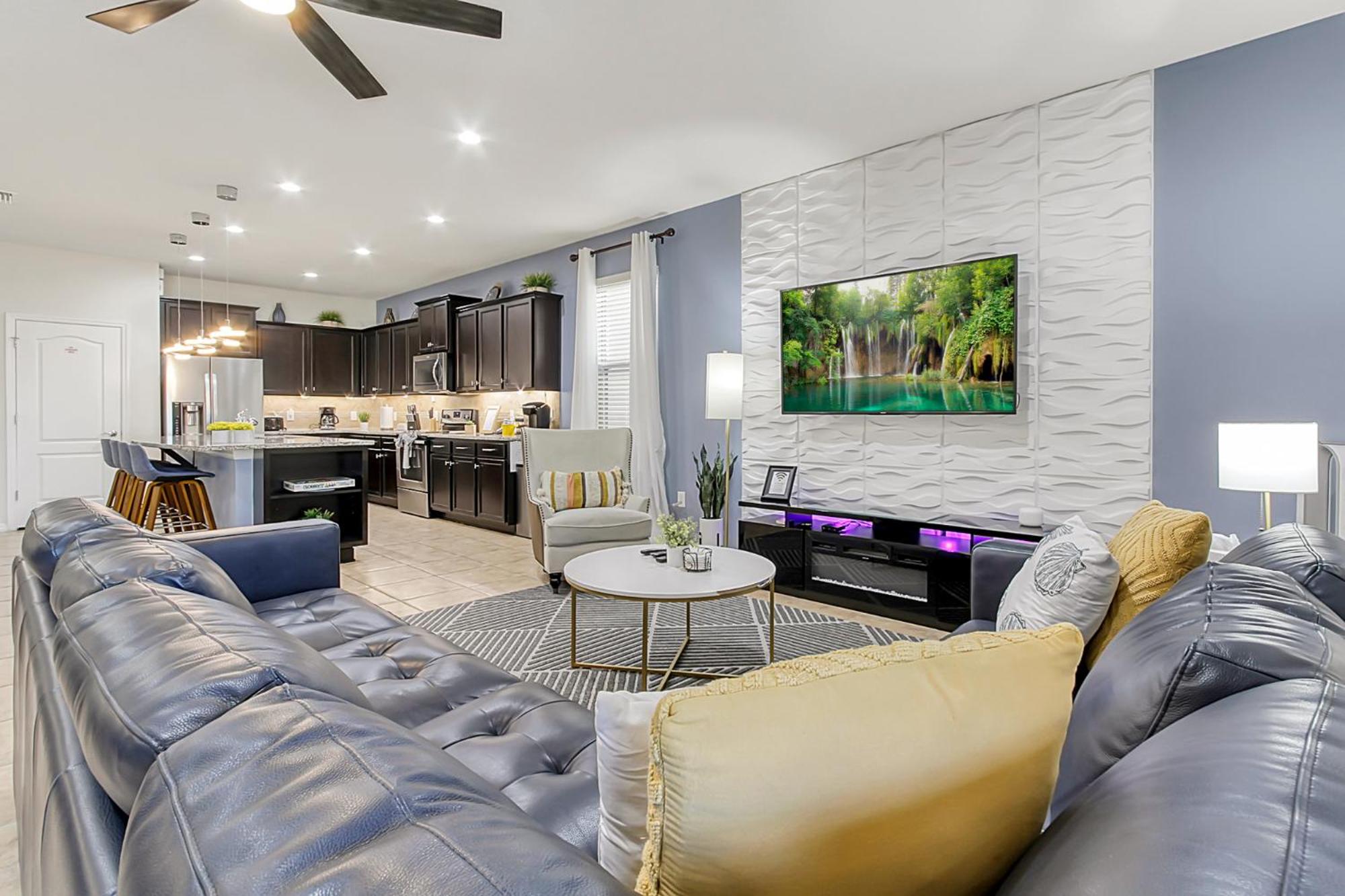 8BR VILLA NEAR DISNEY-VIEW/PRIVACY/POOL & SPA/PS5/EV view 2