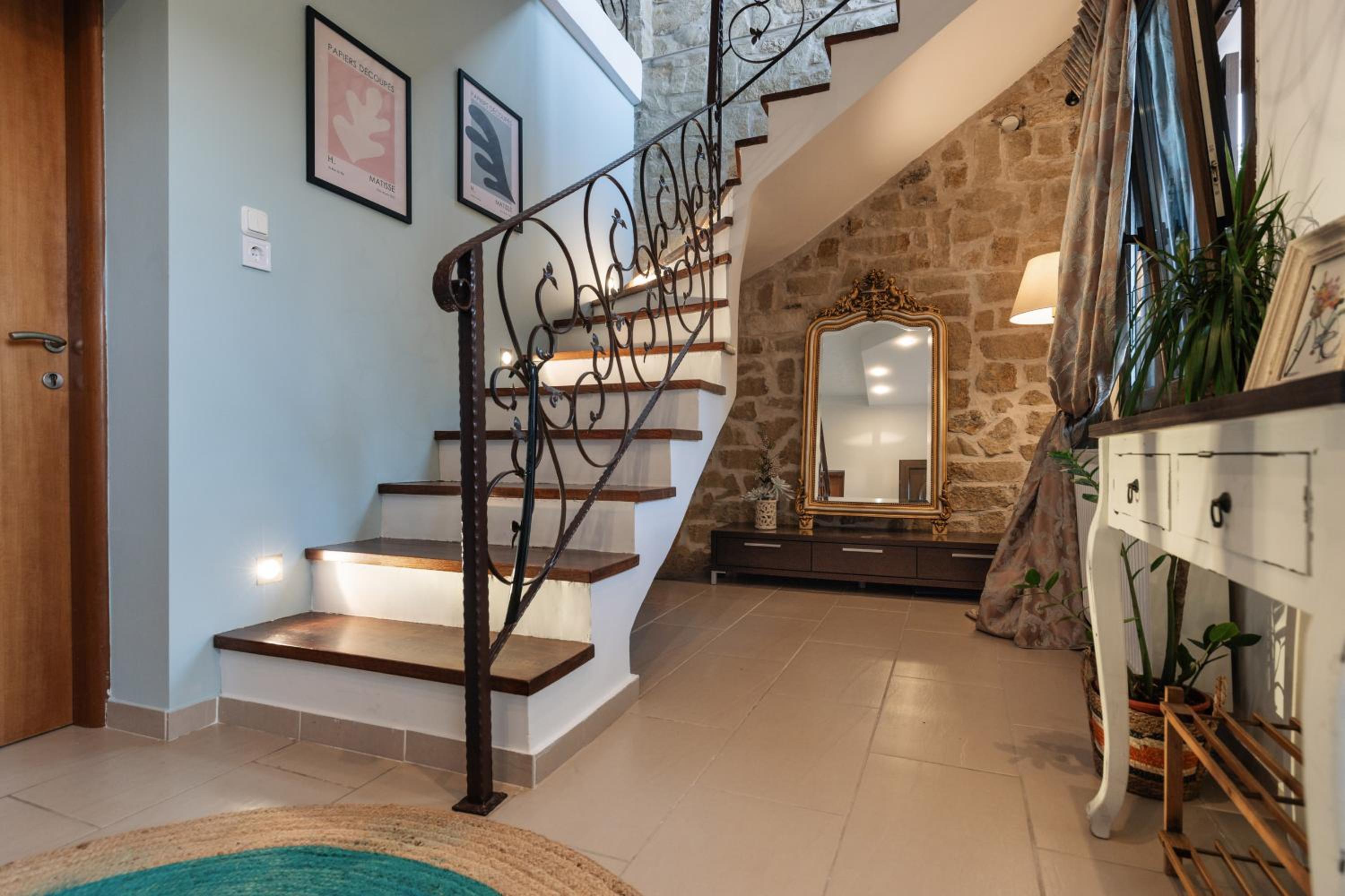 The Serenity Stone Lodge view 2
