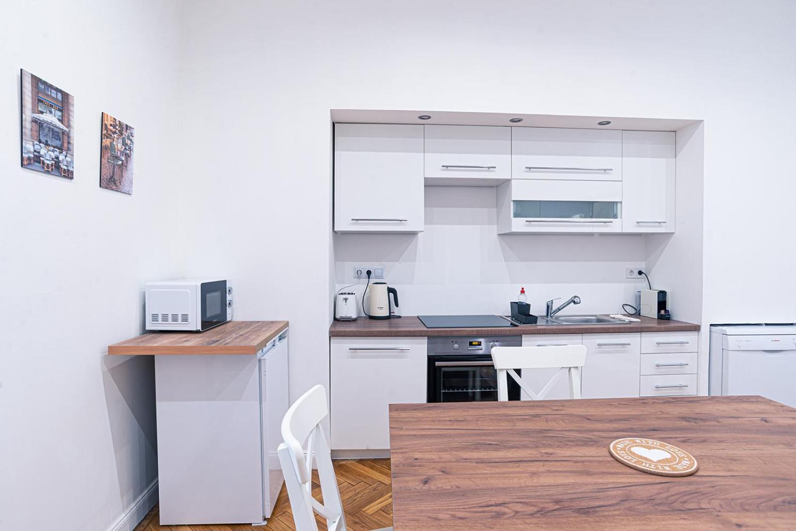 Joy Apartments on Kiraly street view 4