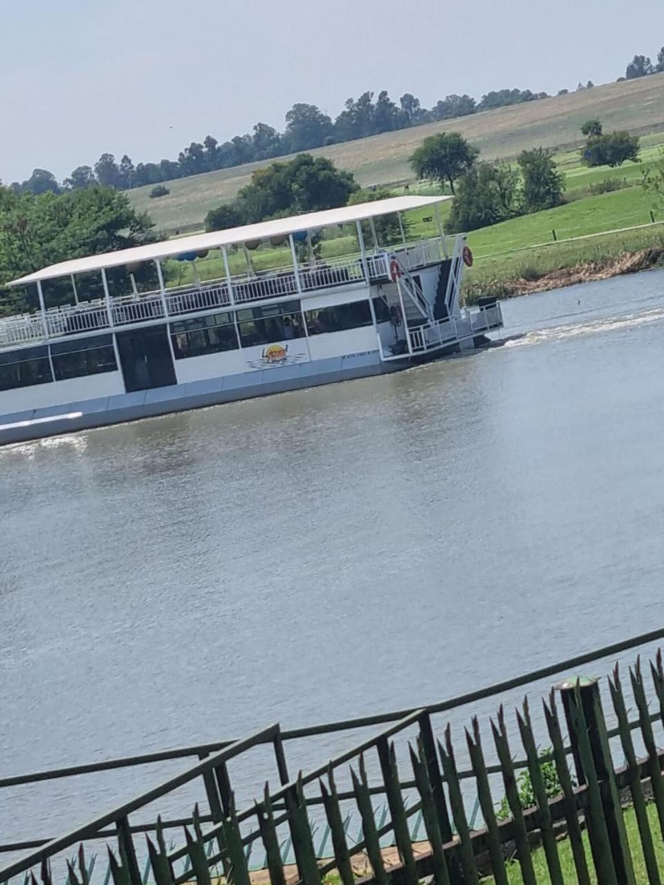 Emufuleni river logde