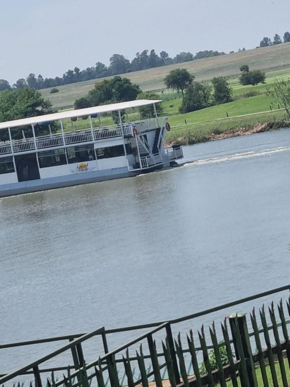 Emufuleni river logde