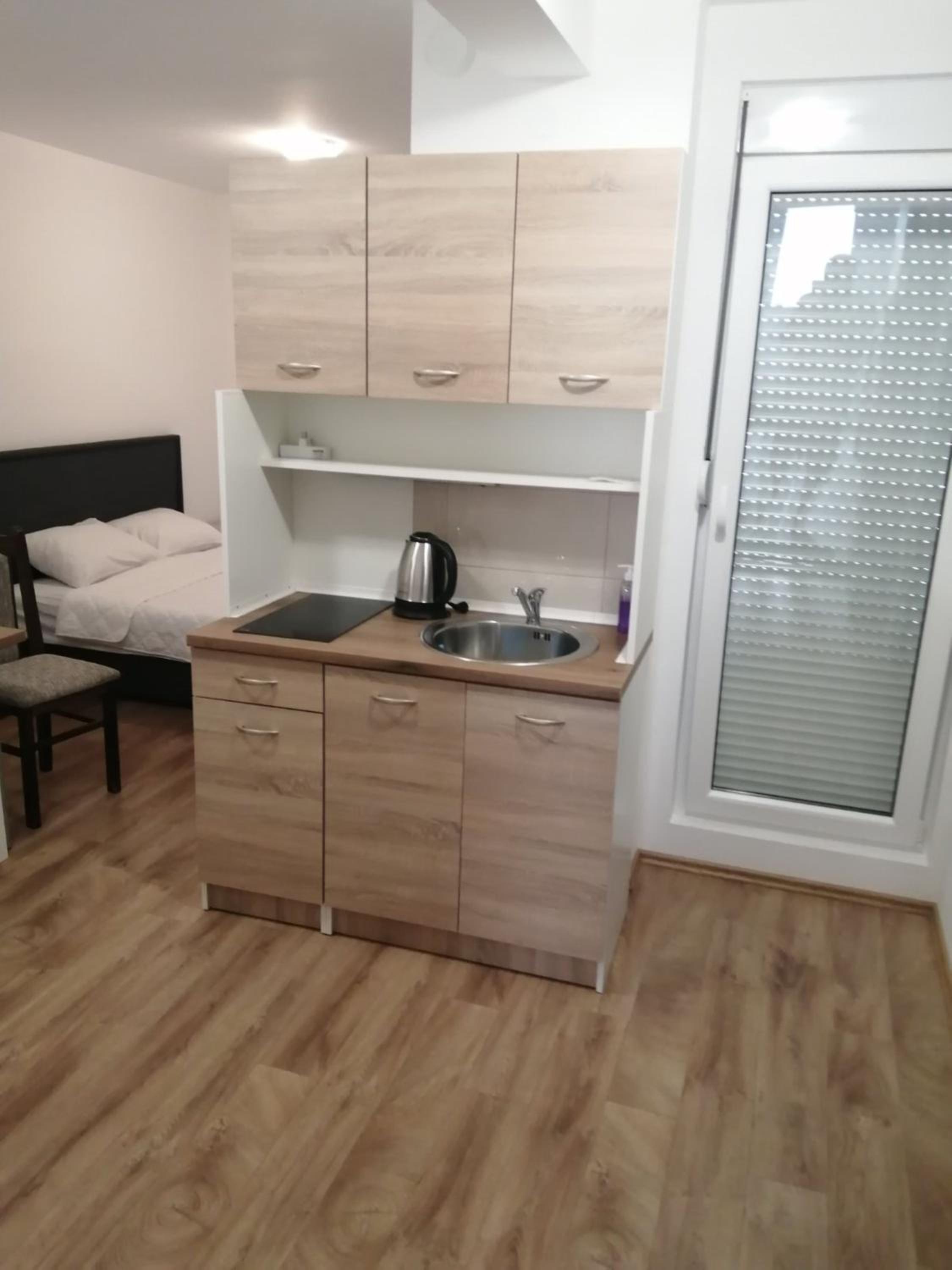 Apartments Kudra with parking