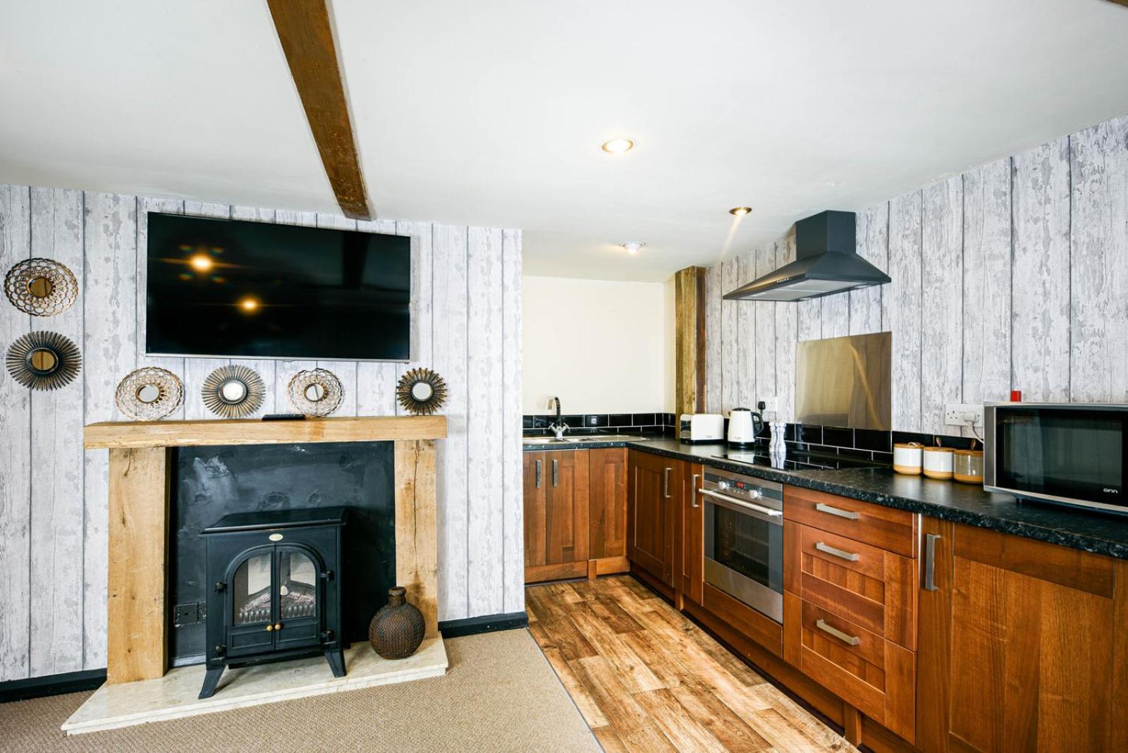 The West Barn near Bath, sleeps 24 and 2 hot tubs