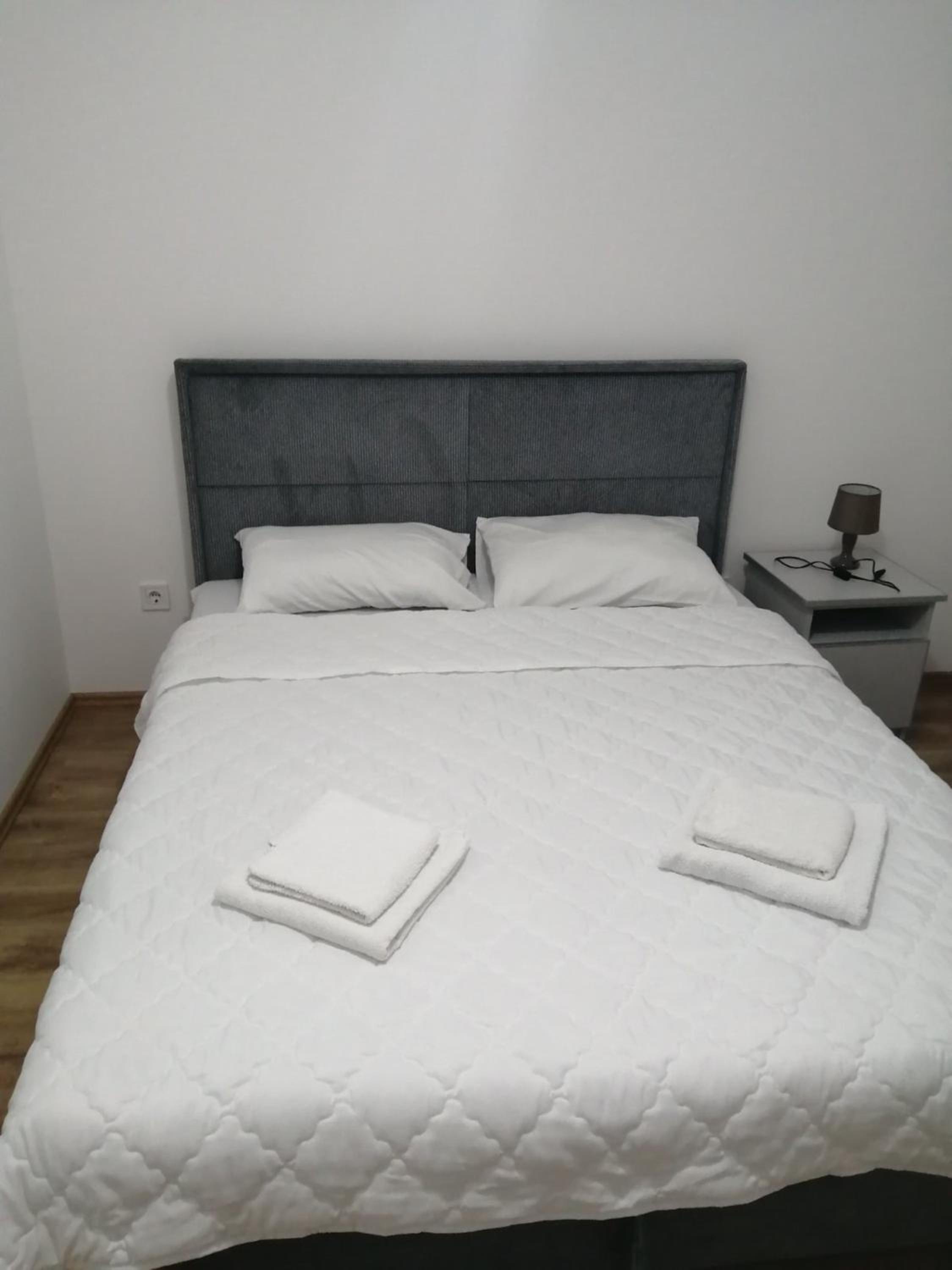 Apartments Kudra with parking