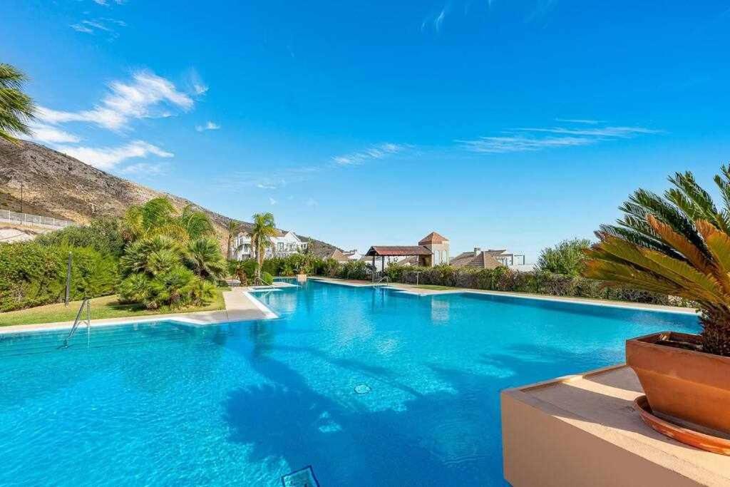 Amplio apartamento en Occidental Benalmádena