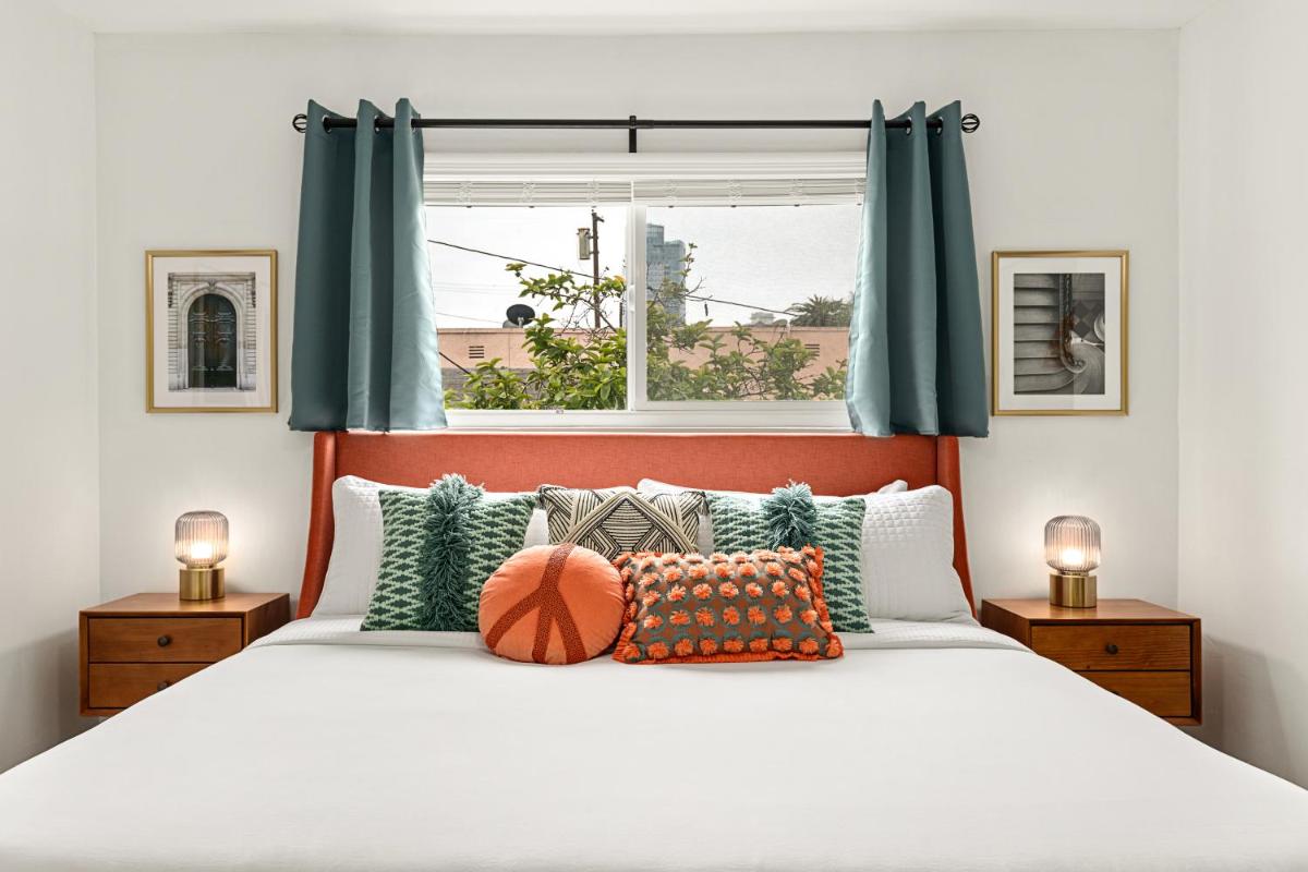 East Village Arts District, King Suite with Sofa Bed NRP26-02357 view 5