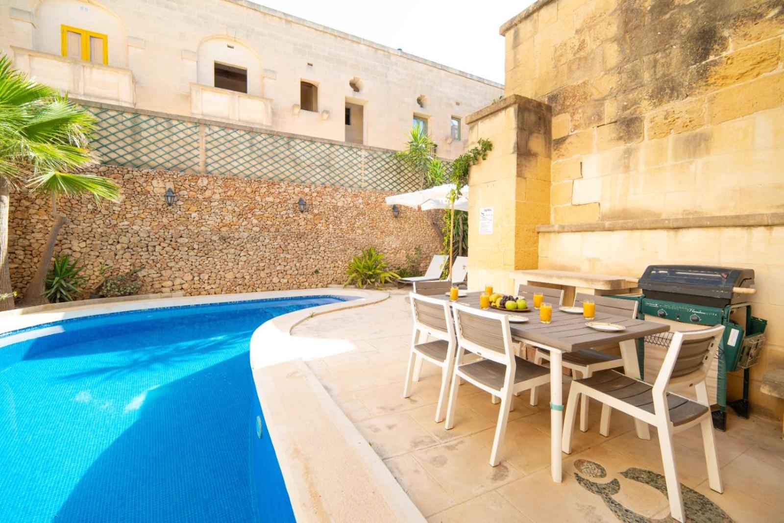 Tranquil Gozo Farmhouse view 4