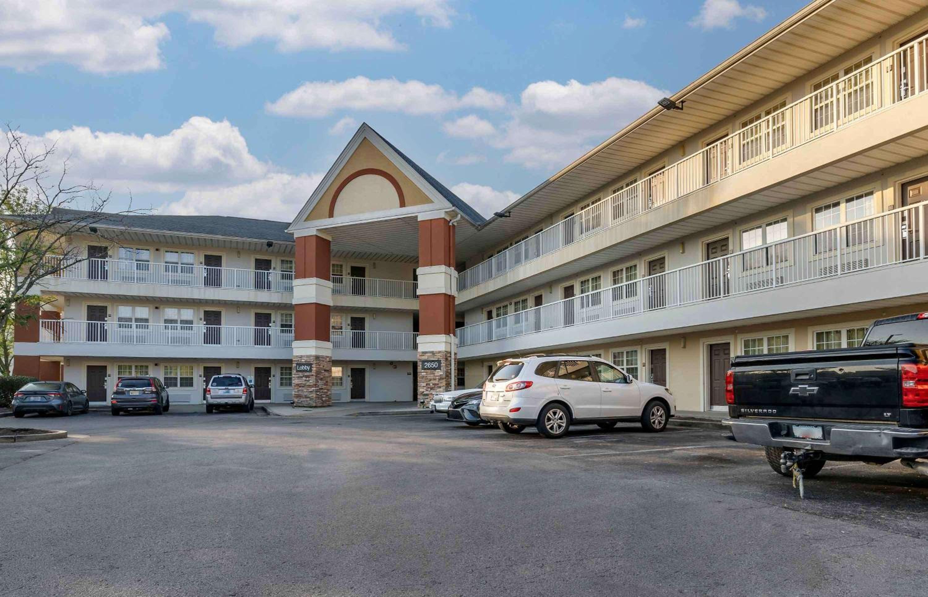 Lexington Vacations - Extended Stay America Suites - Lexington - Nicholasville Road - Property Image 17