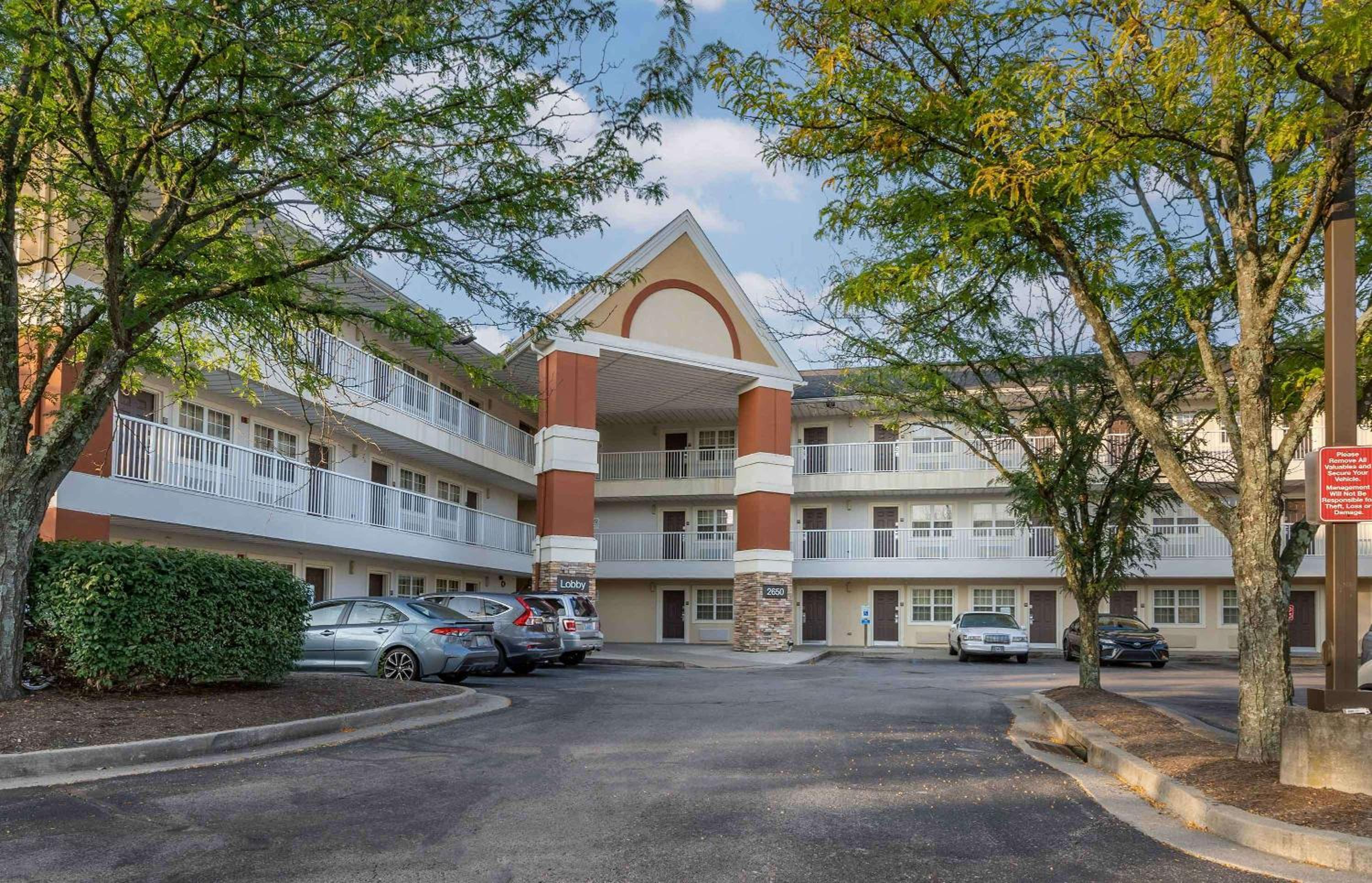 Lexington Vacations - Extended Stay America Suites - Lexington - Nicholasville Road - Property Image 29
