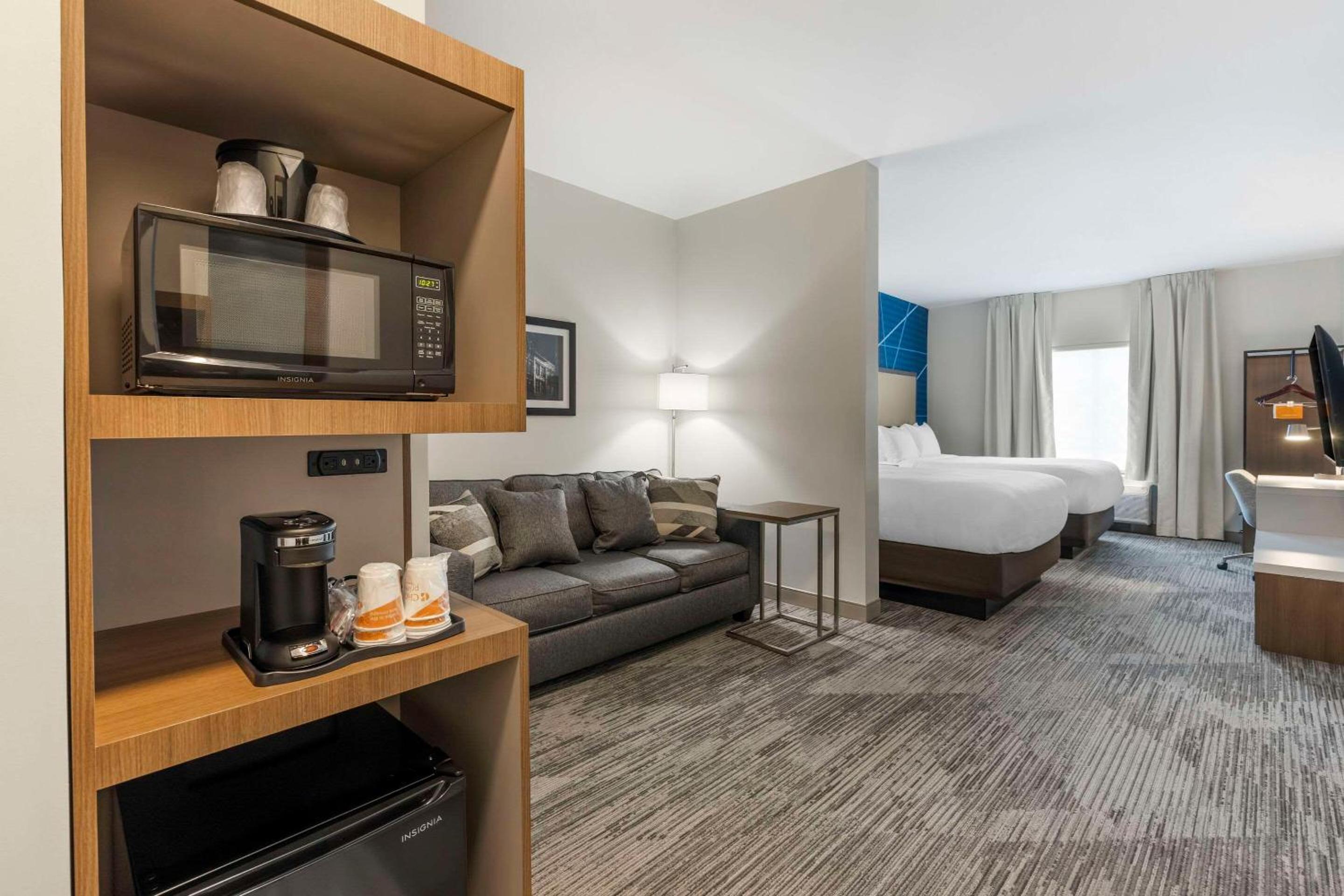Comfort Inn Suites Gallatin - Nashville Metro - Property Image 3