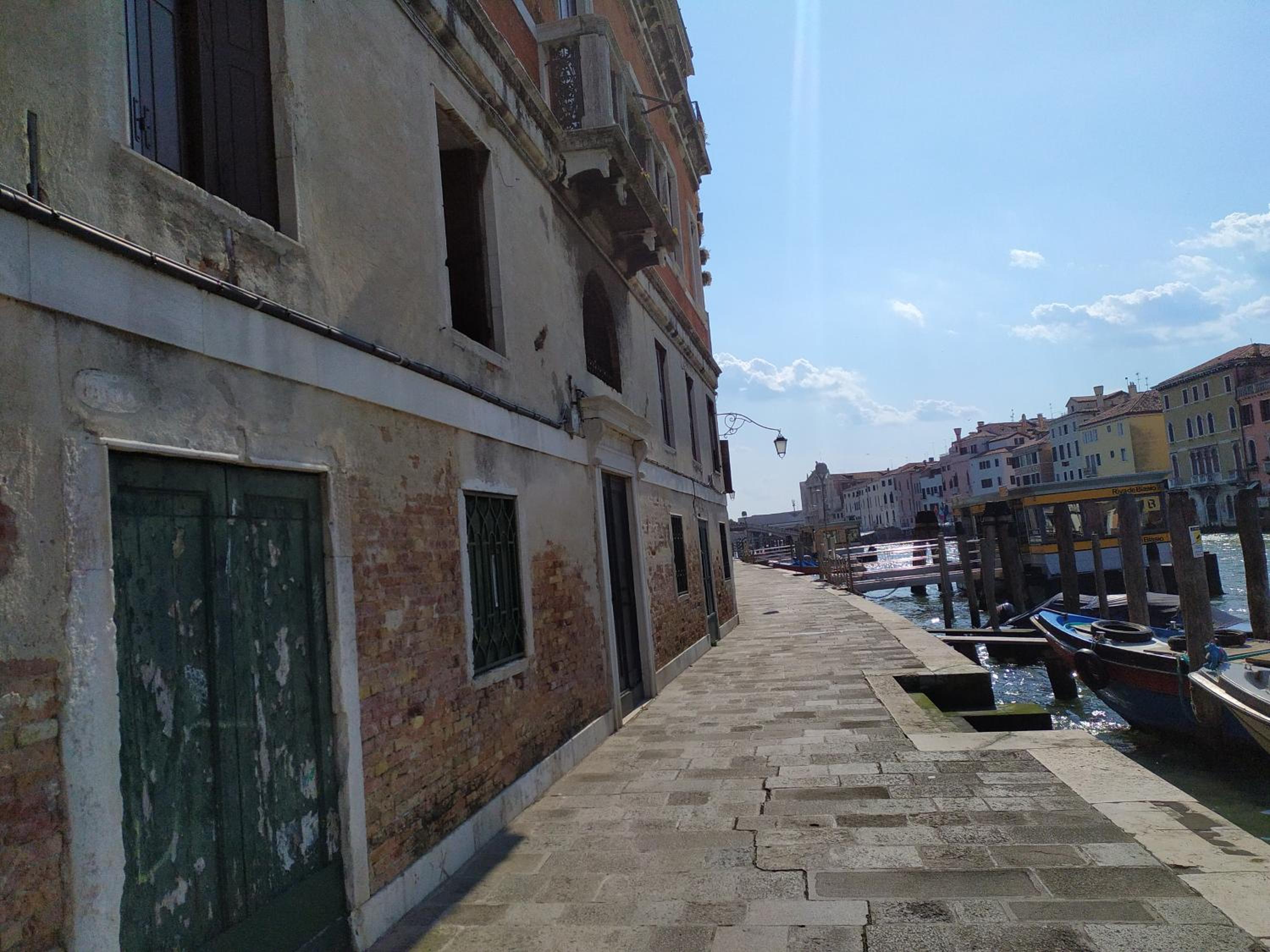 Zen Accommodations Grand Canal