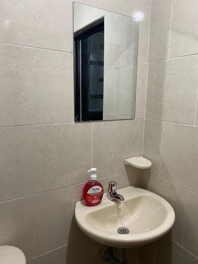 Hotel Amatista-Cerca al Aeropuerto
