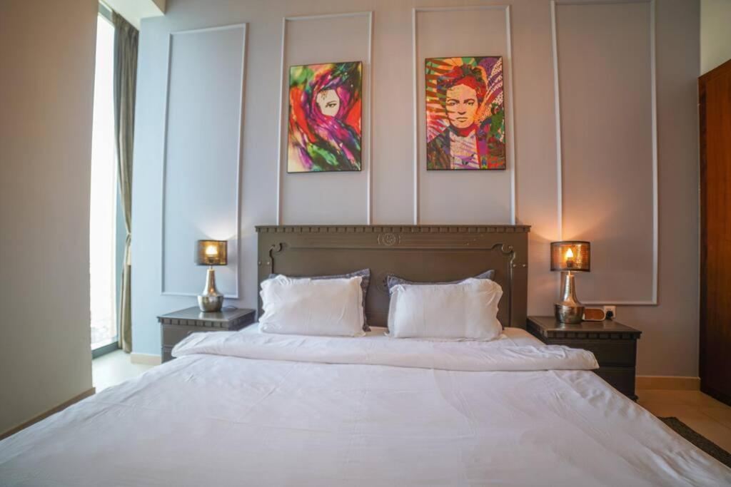 FIRST CLASS 2BR with full DUBAI SKYLINE & SEA view