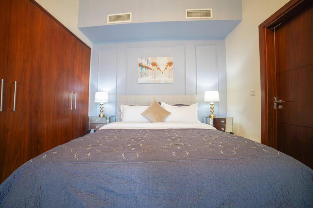 FIRST CLASS 2BR with full DUBAI SKYLINE & SEA view