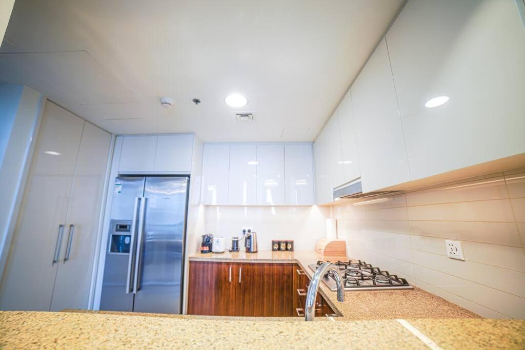 FIRST CLASS 2BR with full DUBAI SKYLINE & SEA view