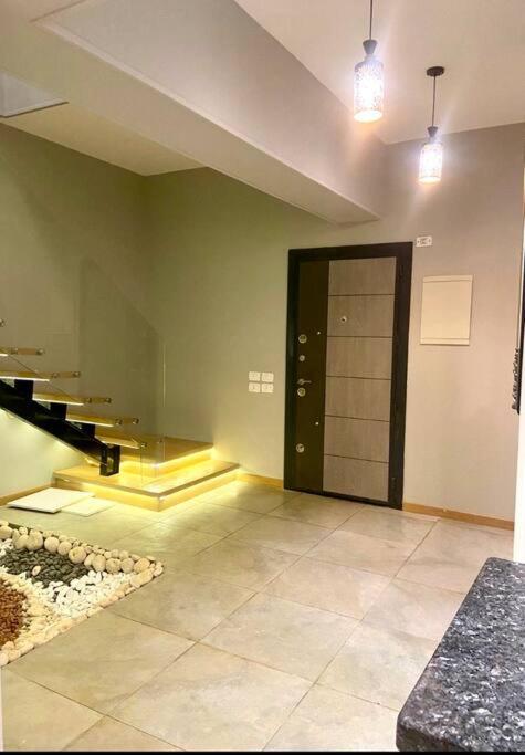 Spacious 3 Bedroom Duplex view 5
