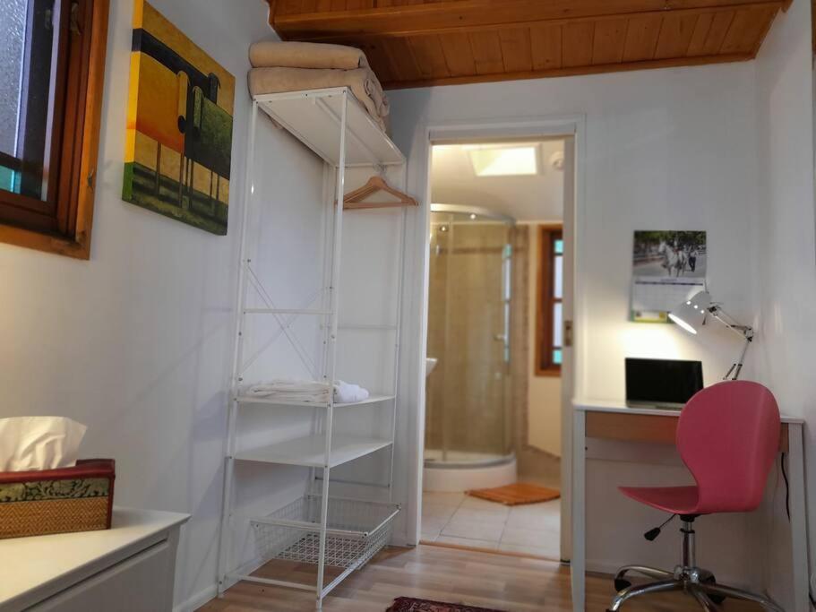Quirky Cottage in Centre of Maleny, Walk Everywhere