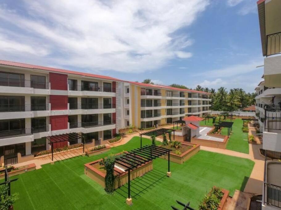 04-JenVin Luxury Homes - Pool view 1bedroom Apartment, North Goa view 2