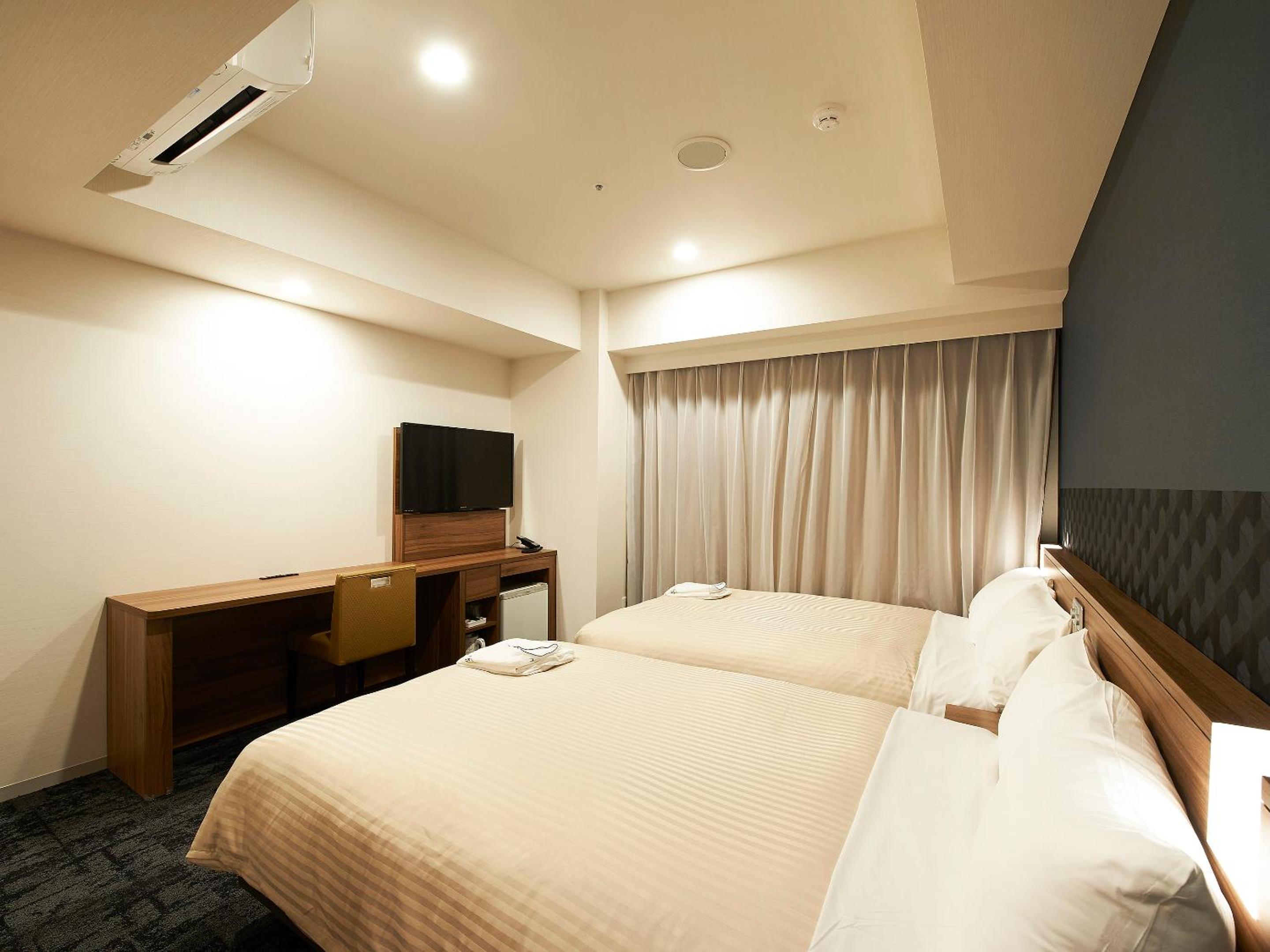 Sotetsu Fresa Inn Kitahama 13