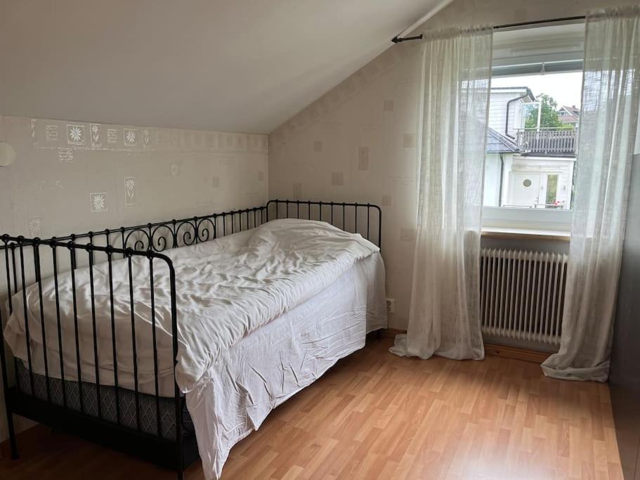Grand villa with great location!