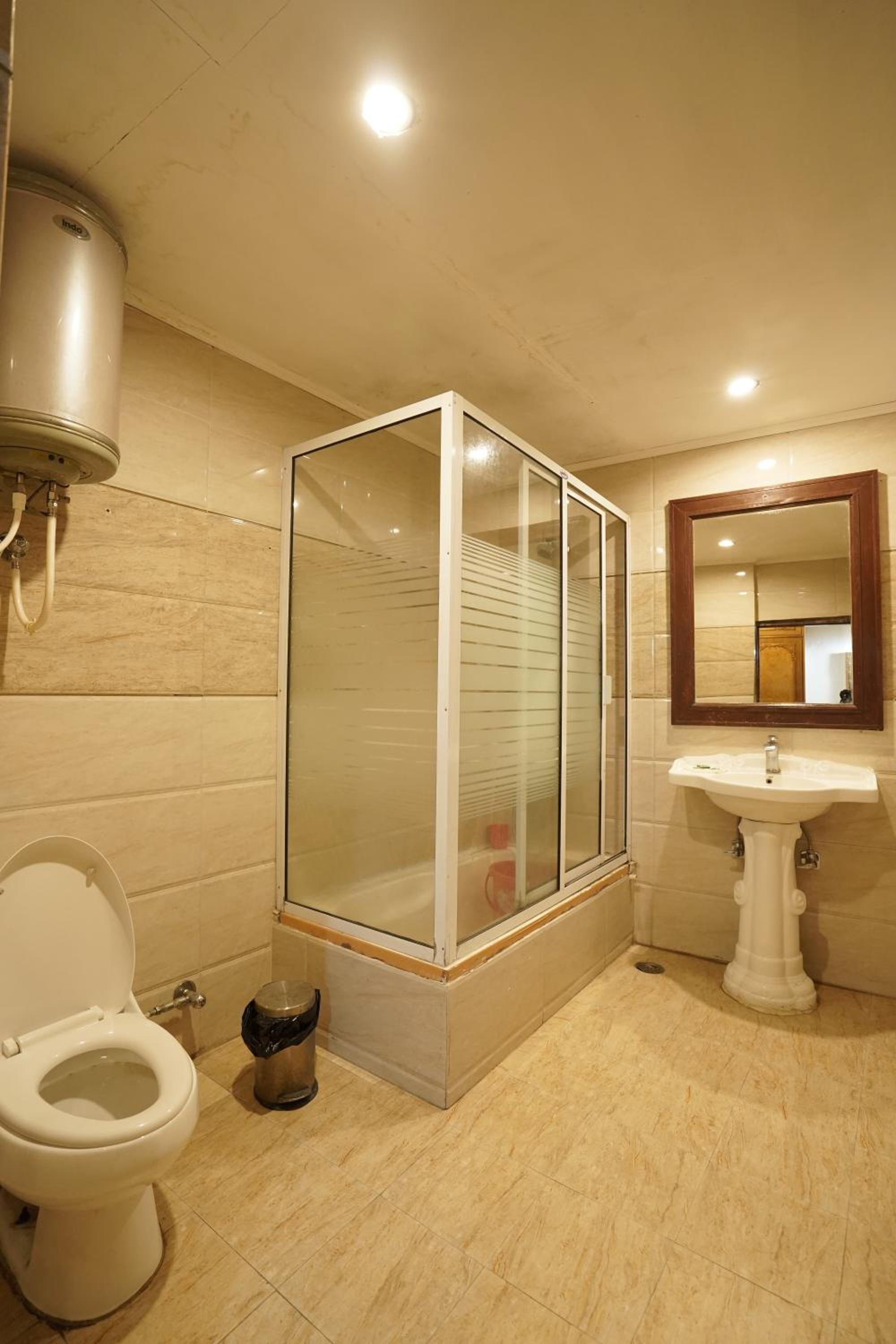 Royal Palace Resort Bhagsunag