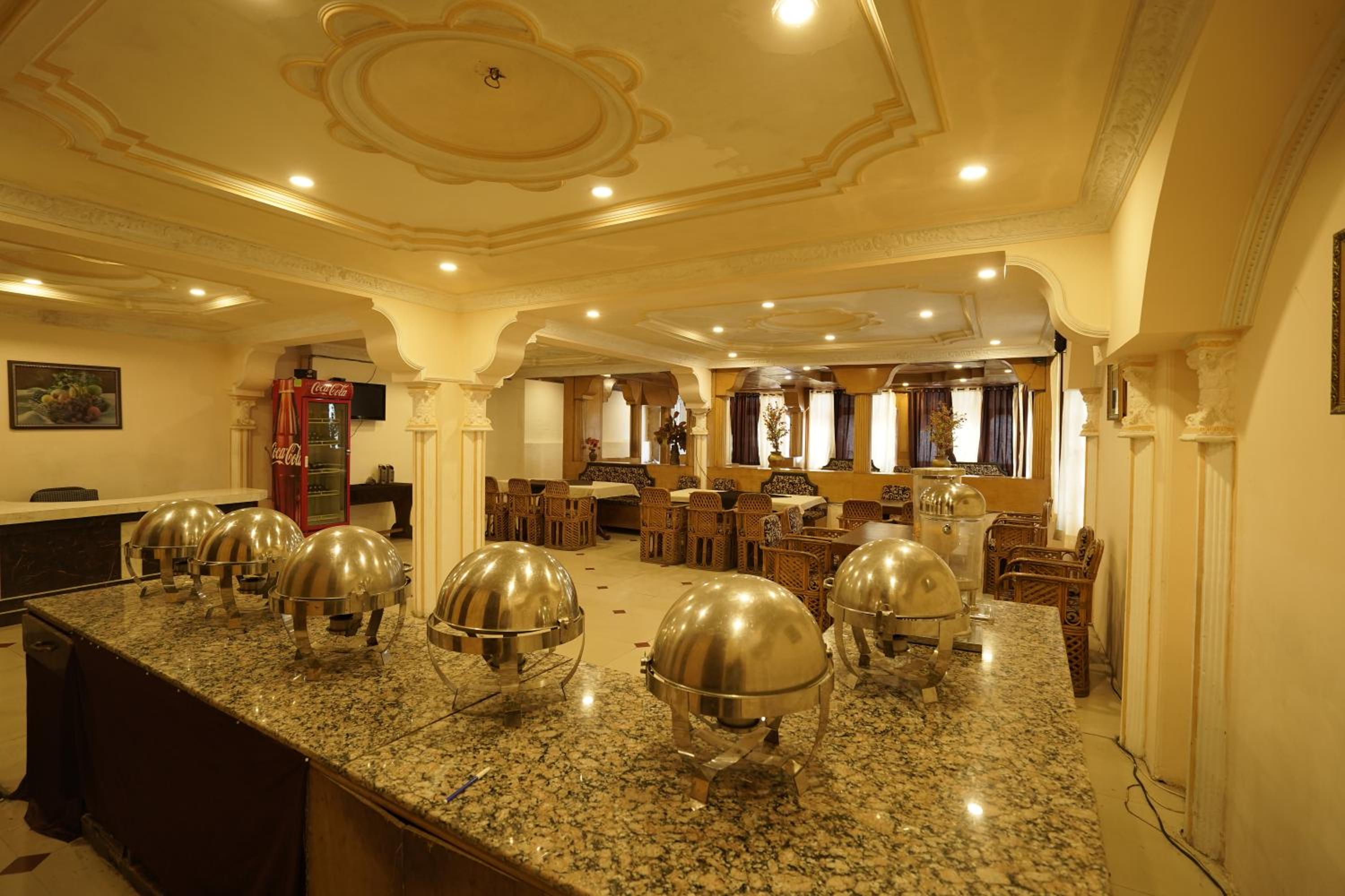 Royal Palace Resort Bhagsunag
