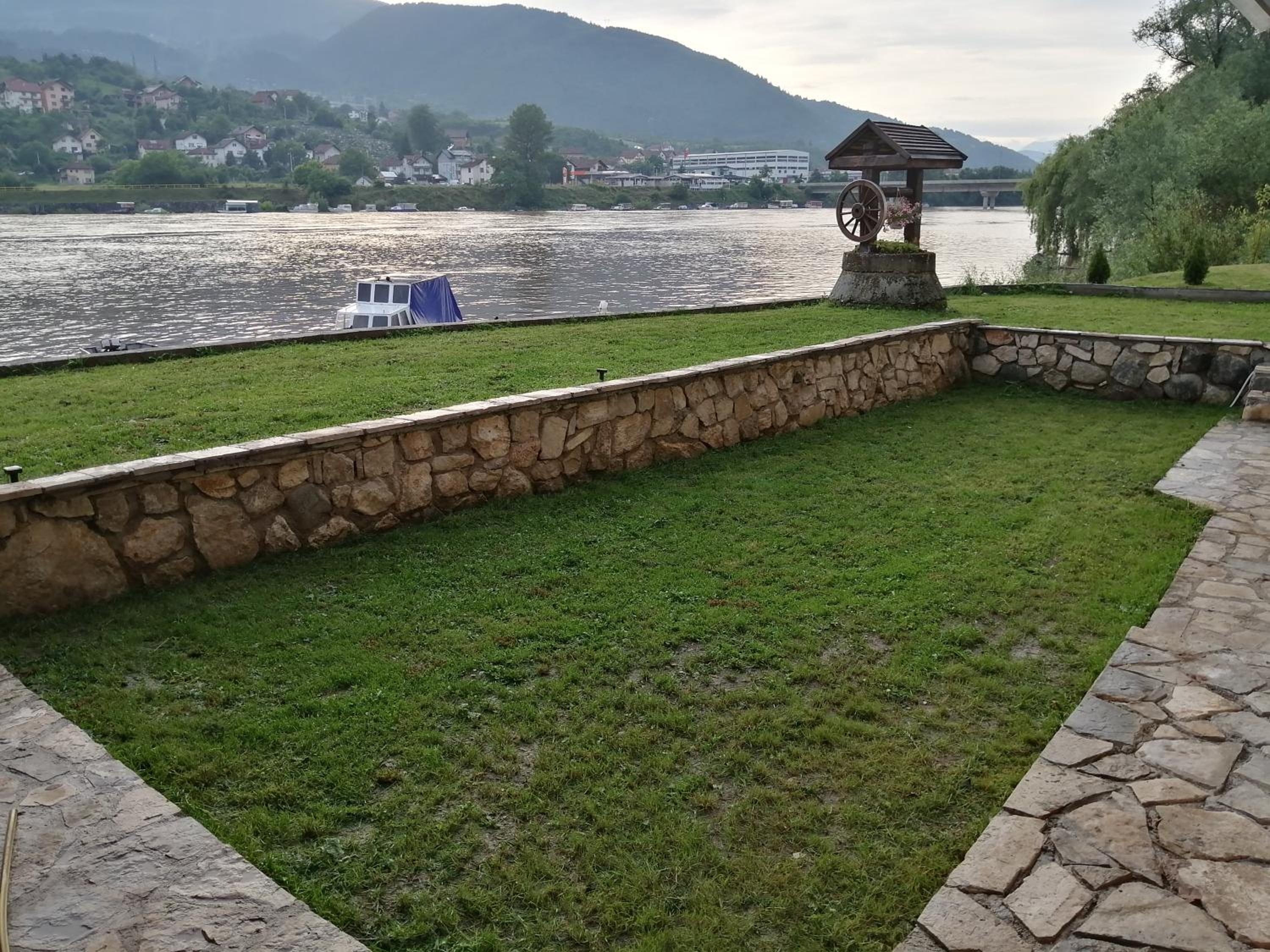 Vila Leolaz