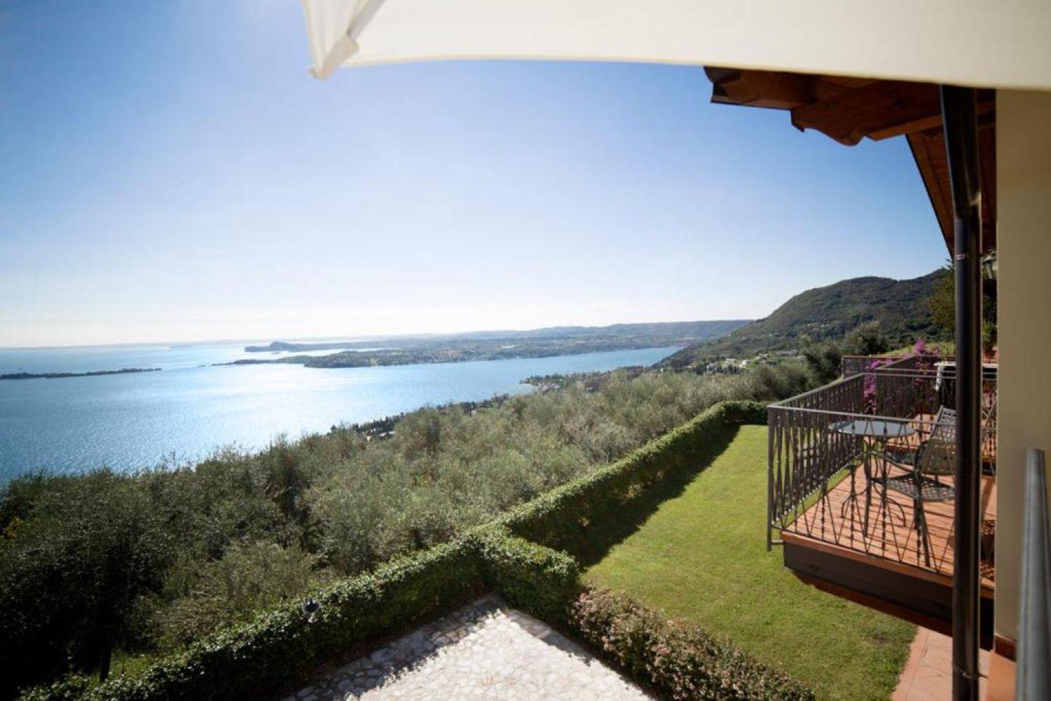 Agriturismo Il Casale Del Lago view 2