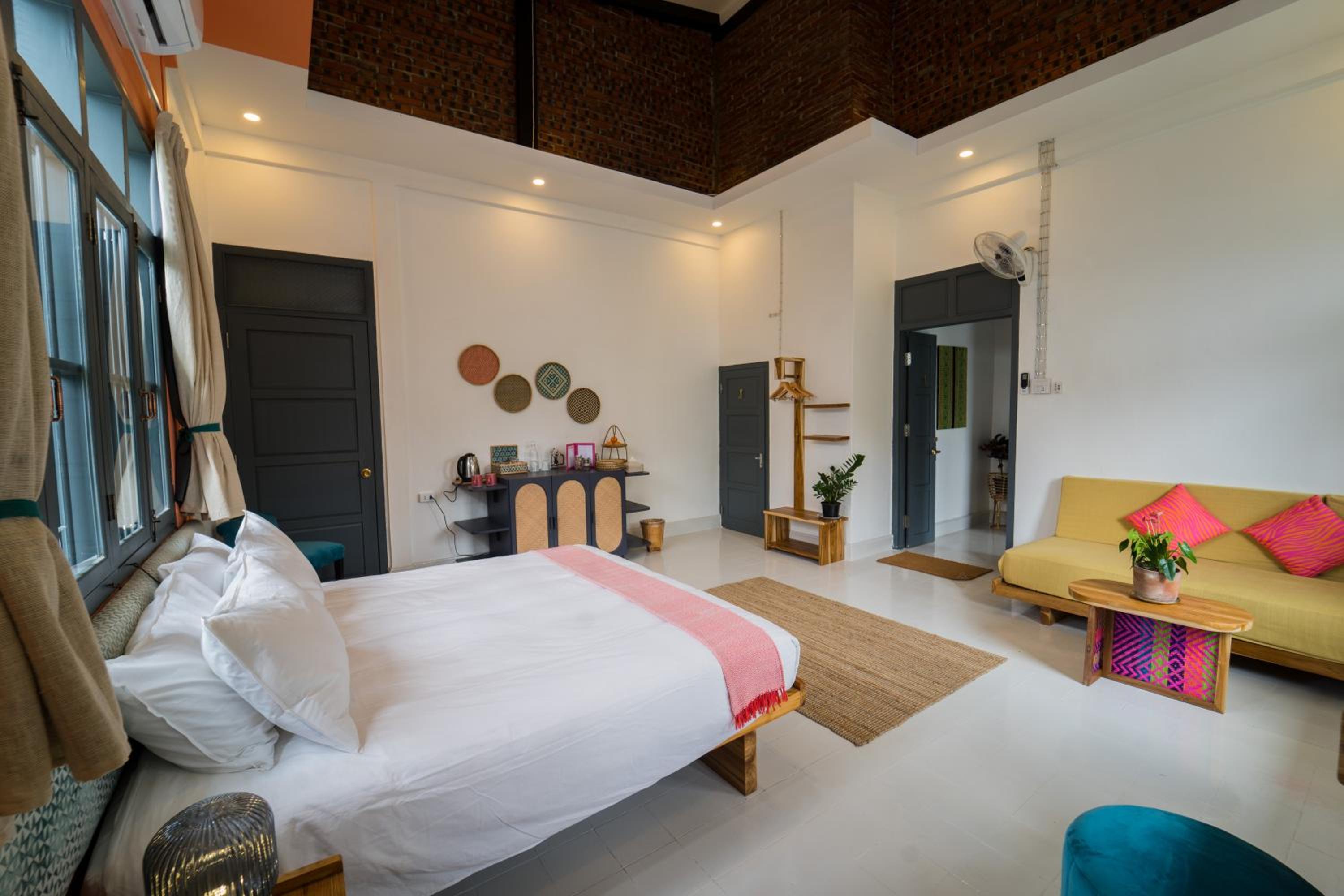 Baan Pila view 2