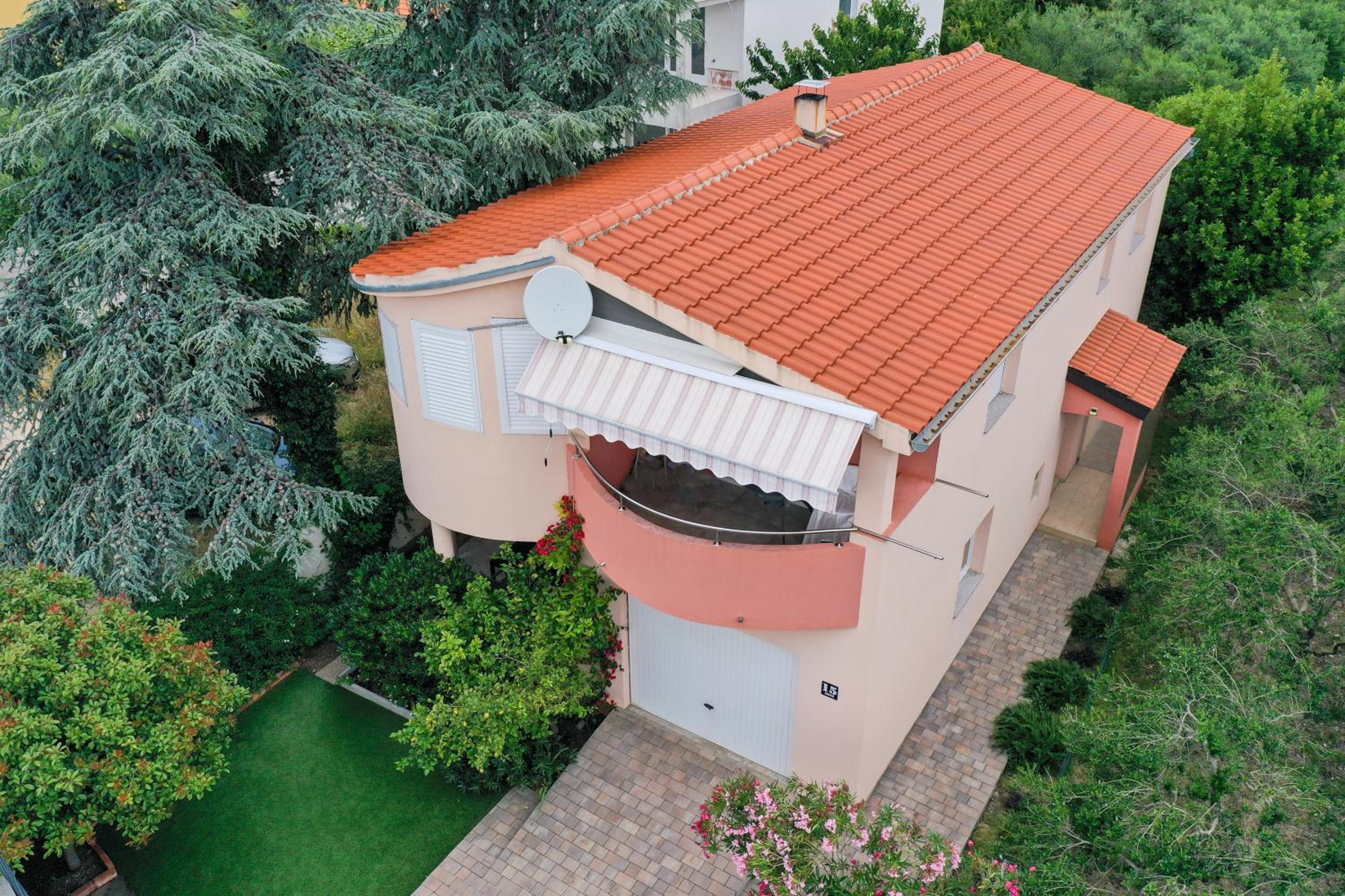 Apartment Leon view 2