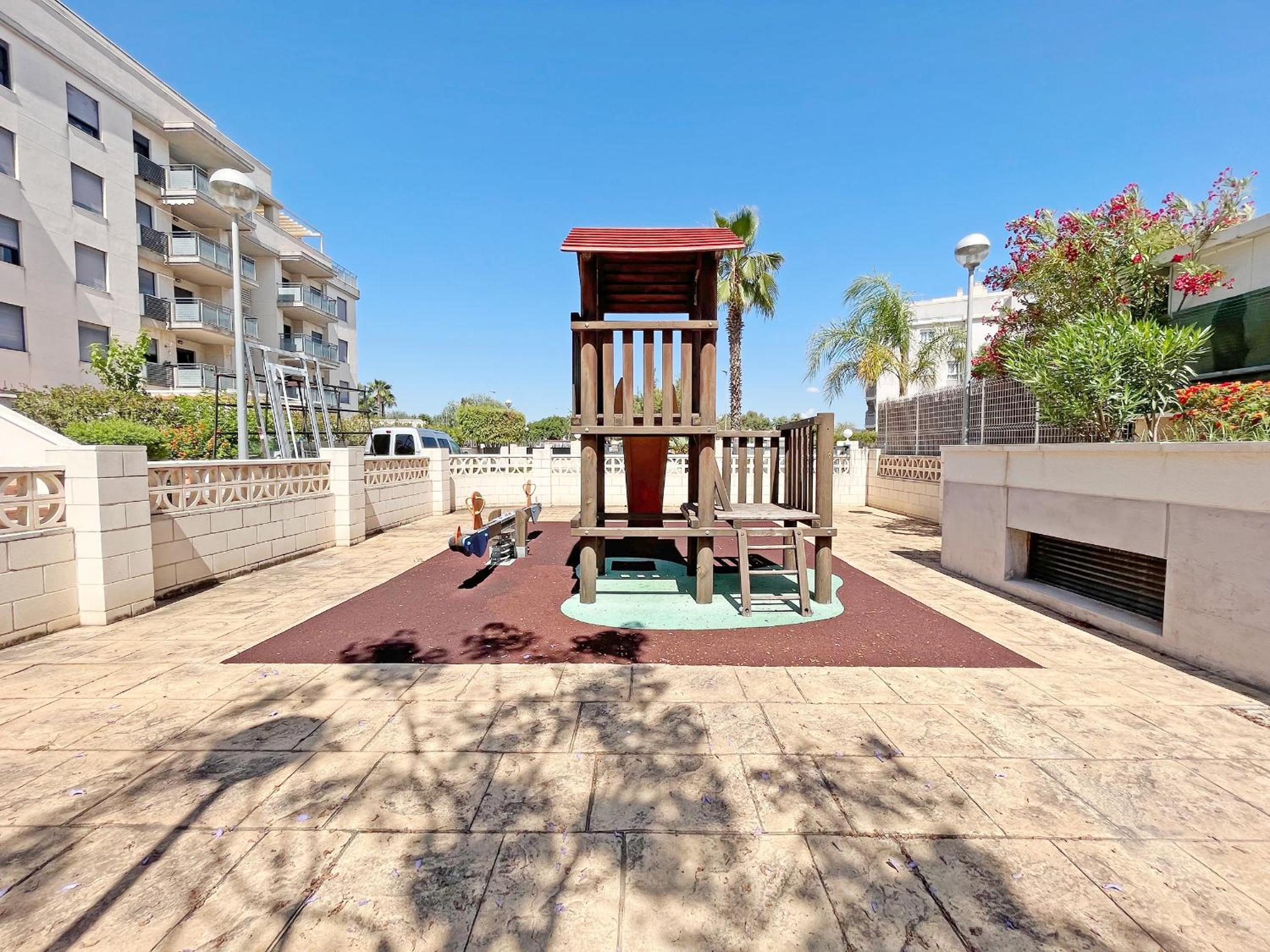 Global Vacacional, Apartamento con gran terraza en Canet