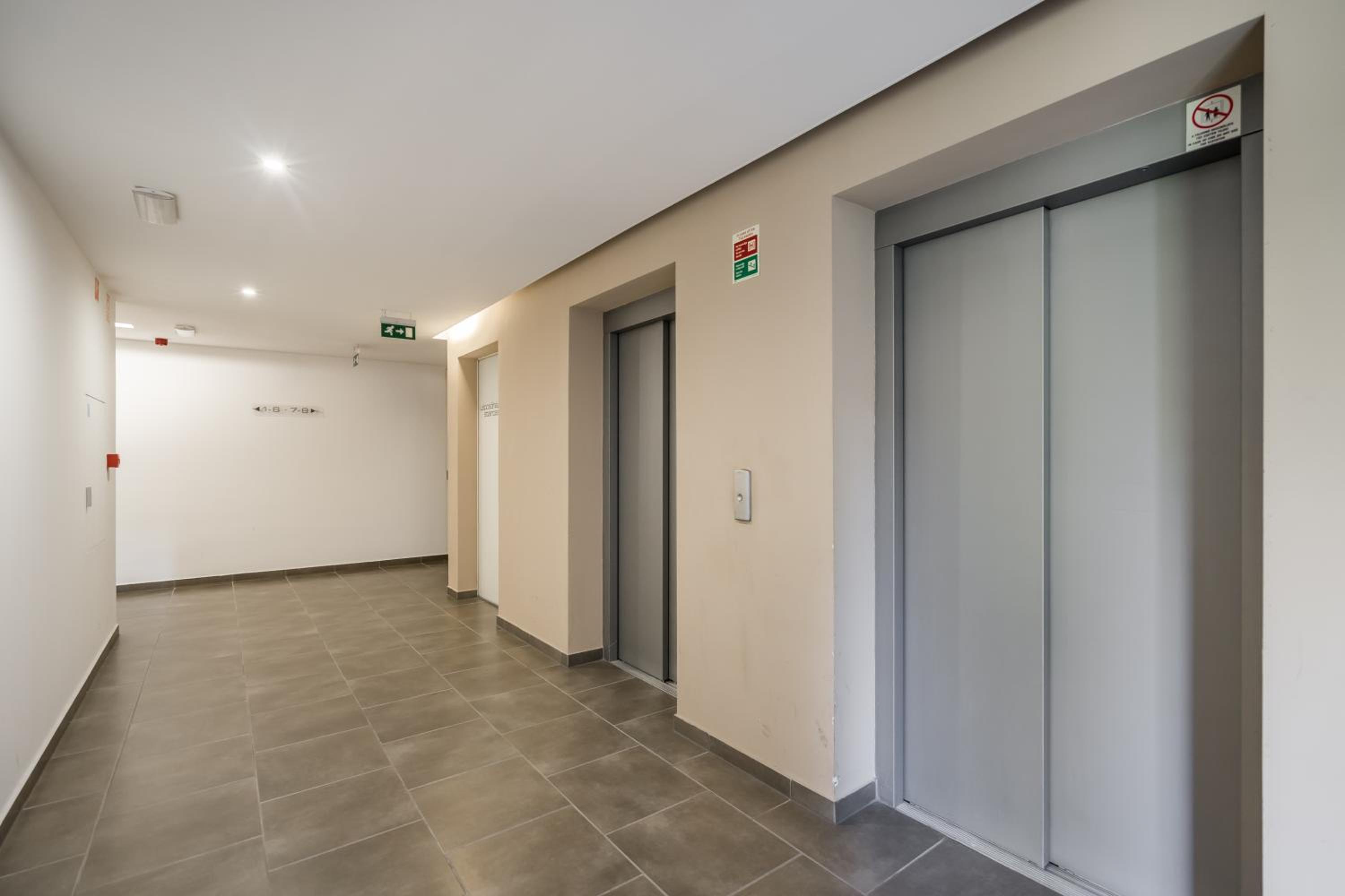 White Cascade Realty Apartment