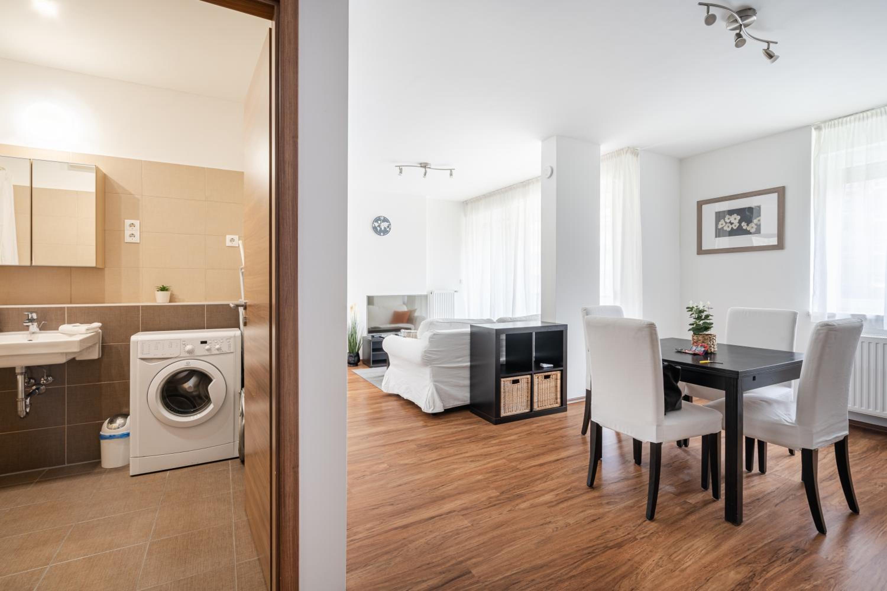 White Cascade Realty Apartment