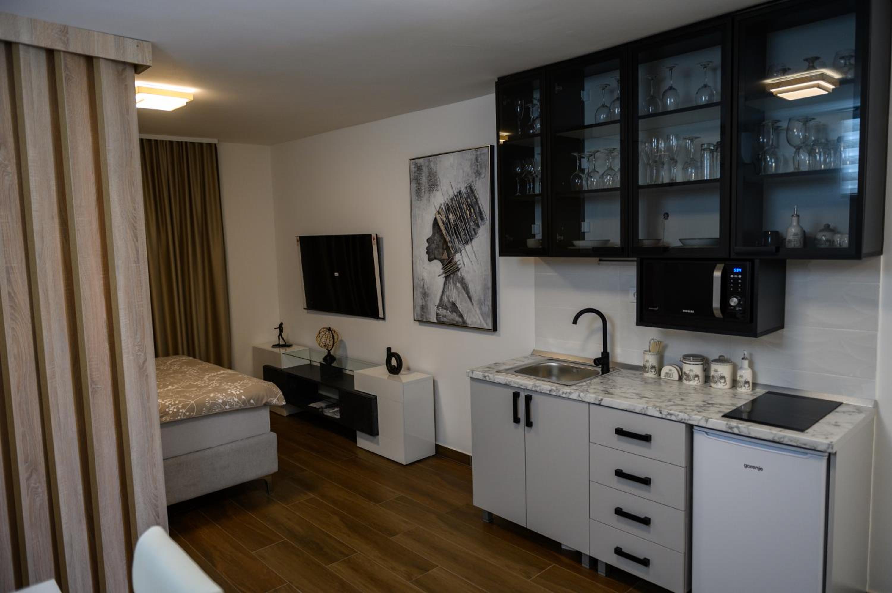 Bella Apartments