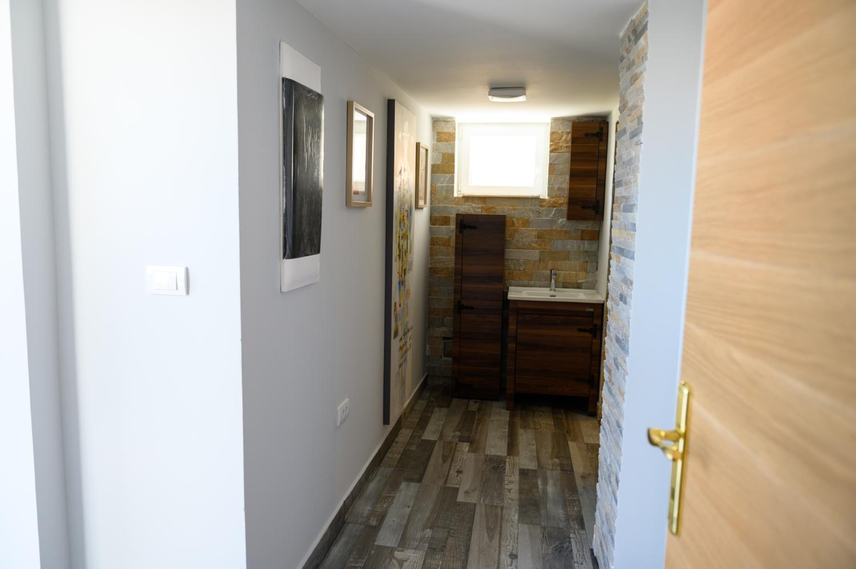Bella Apartments