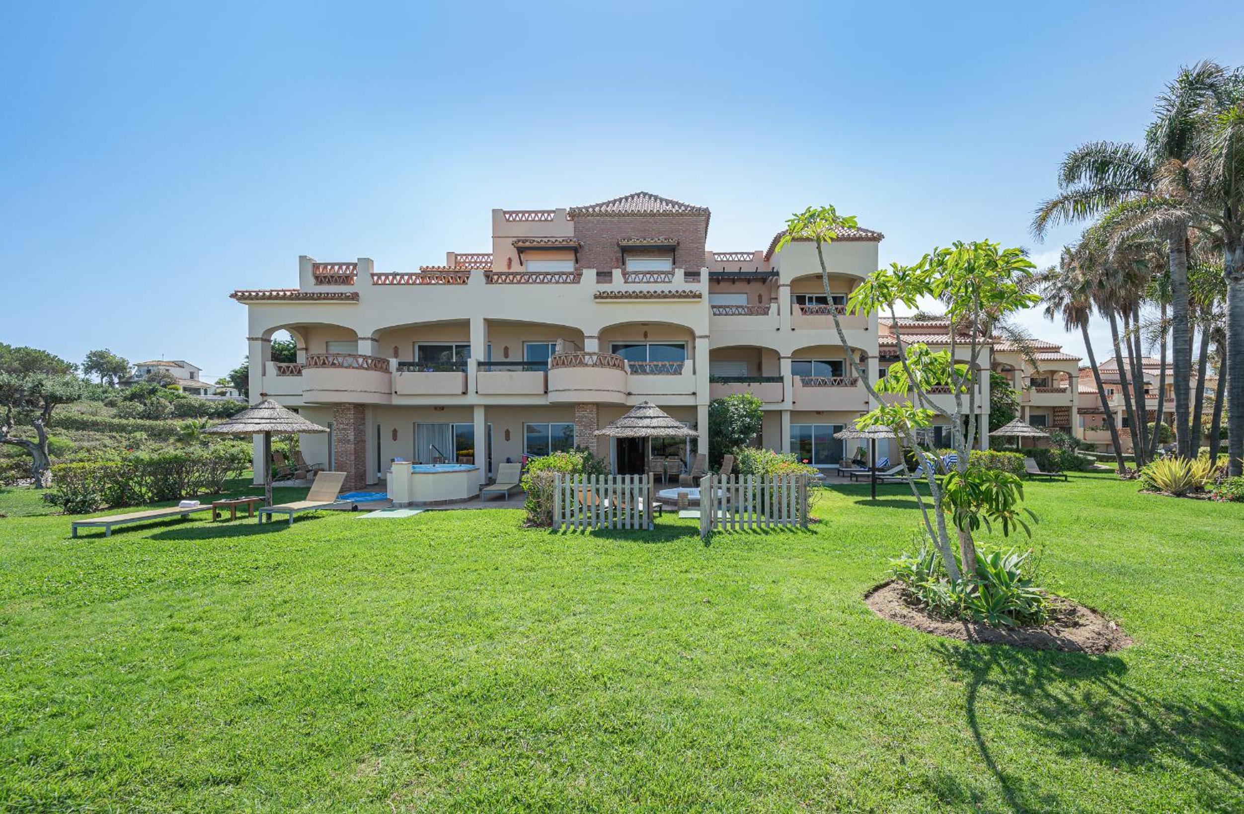 SANTA CRUZ SUITE Jardín con vistas Mijas Costa