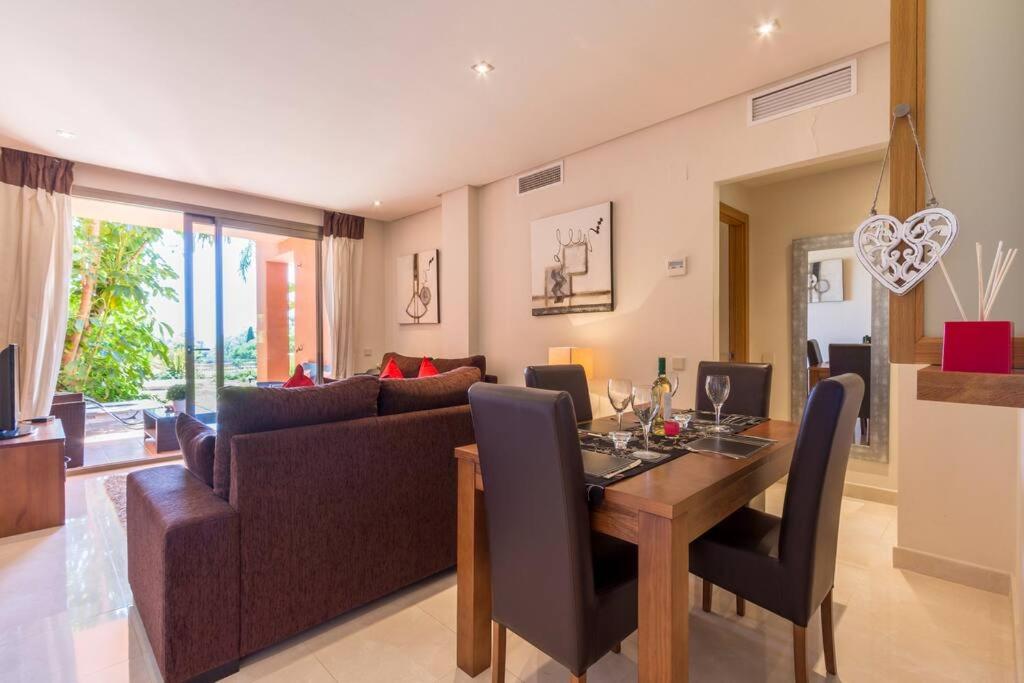 Stunning 2 bed holiday apartment with garden view 5