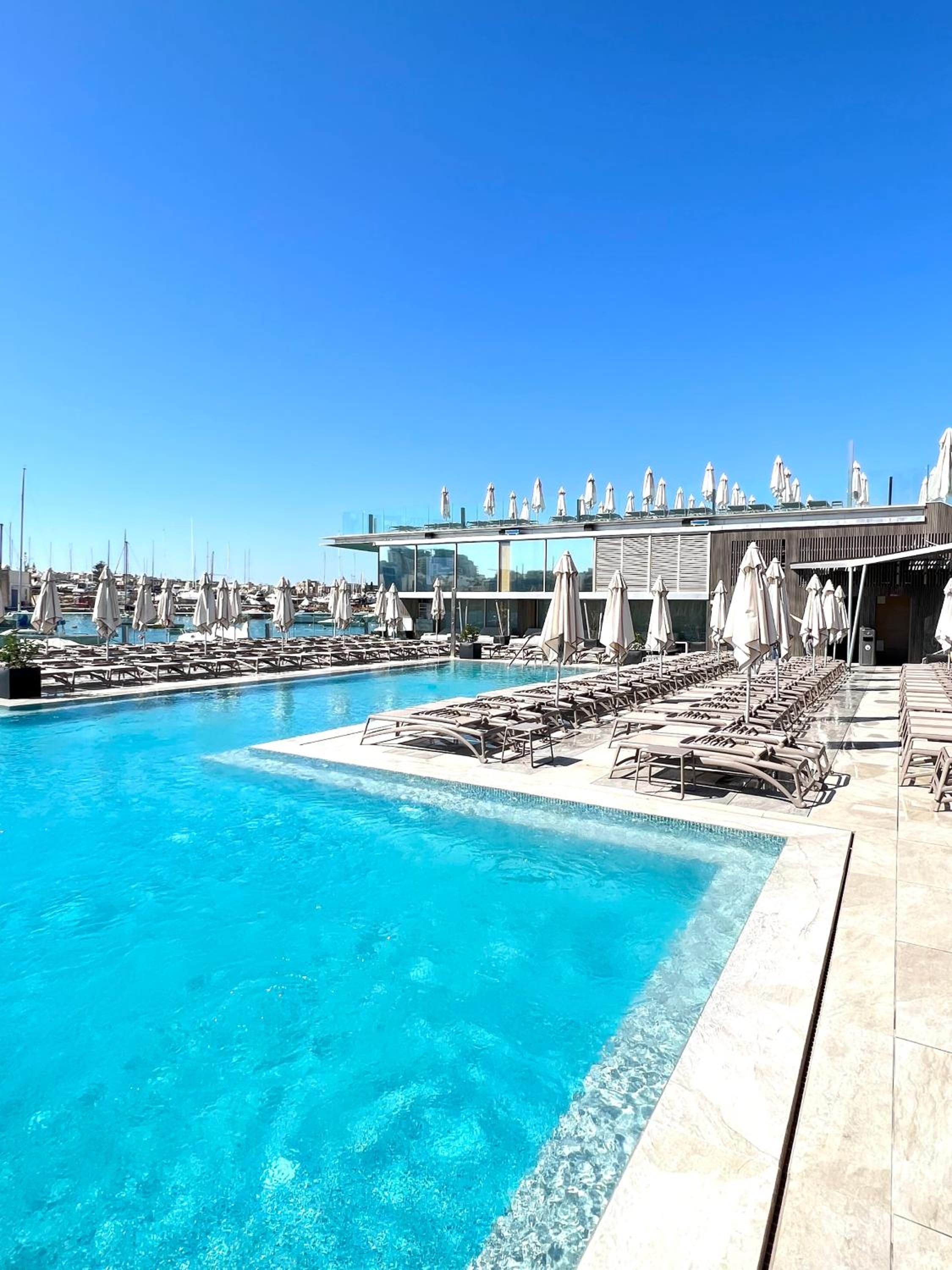Sliema 2BR Backyard Flat by Arco Collection photo 4