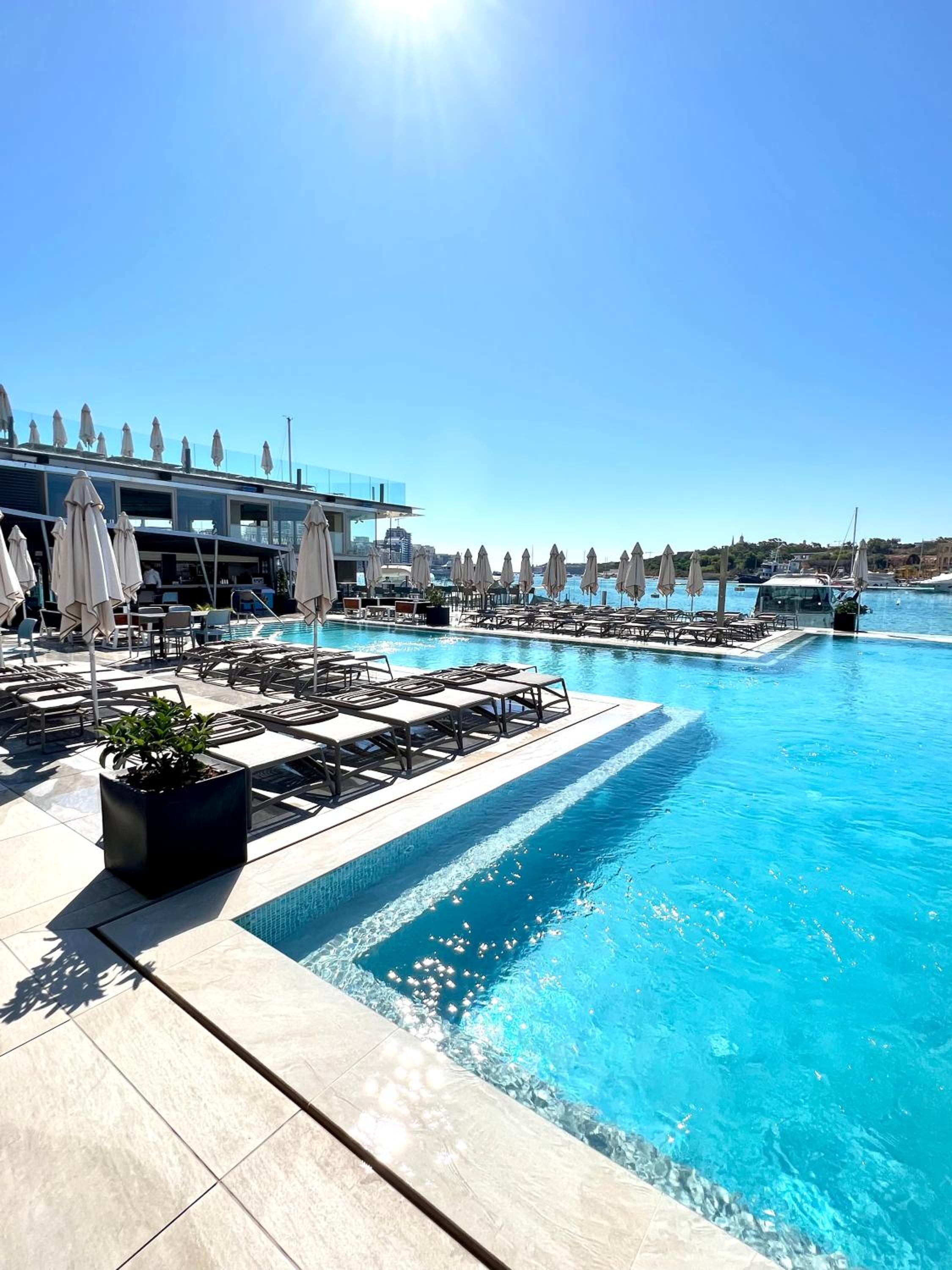 Sliema 2BR Backyard Flat by Arco Collection photo 3