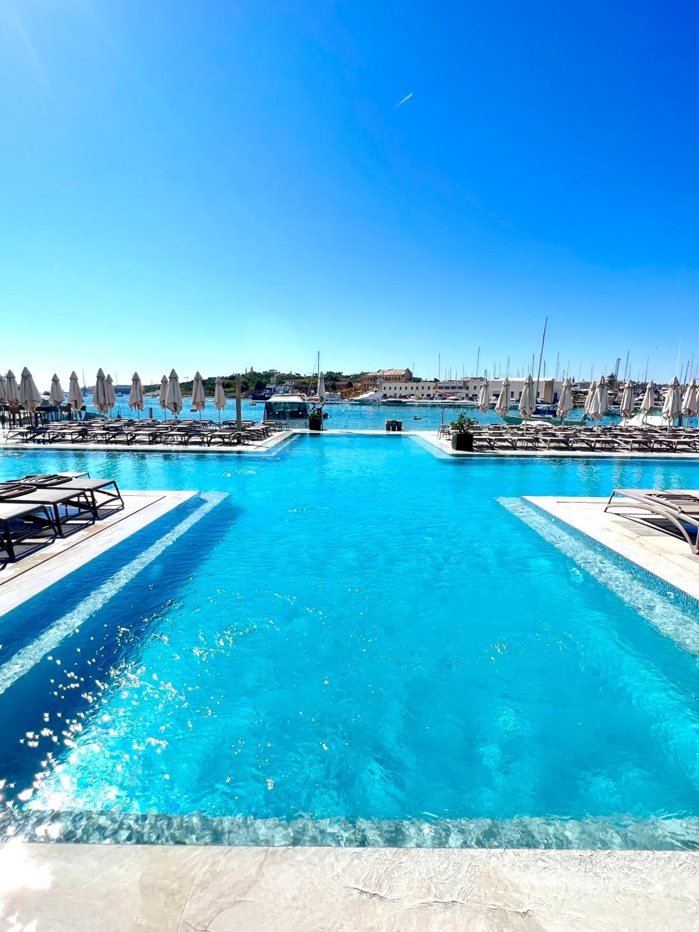 Sliema 2BR Backyard Flat by Arco Collection