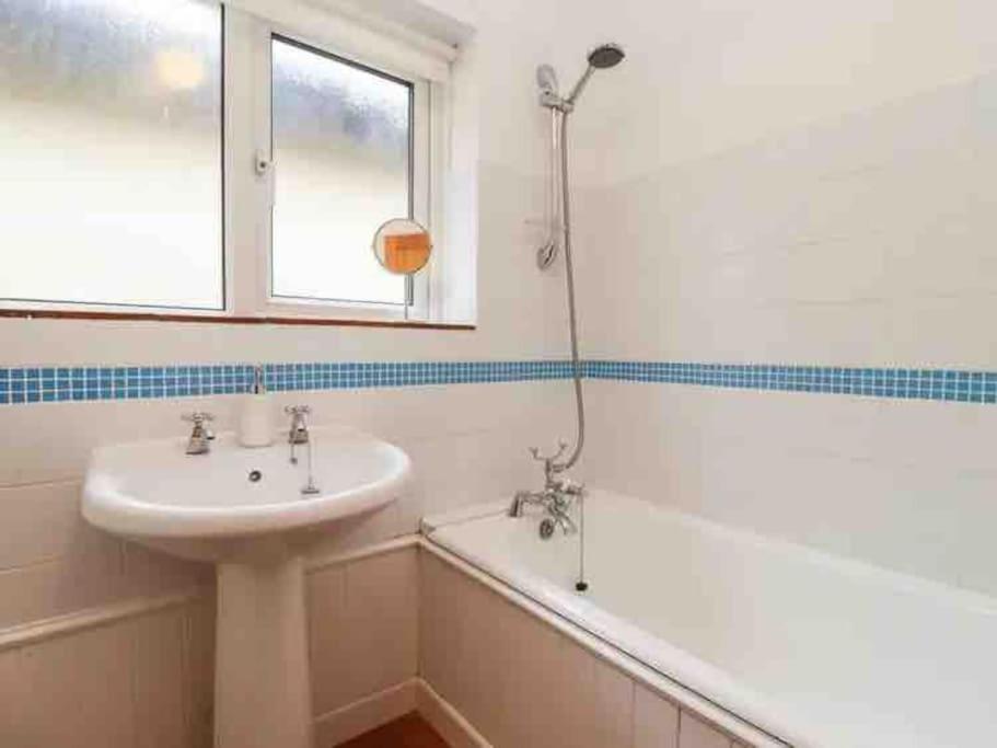 Yew Tree Cottage - walks from the door