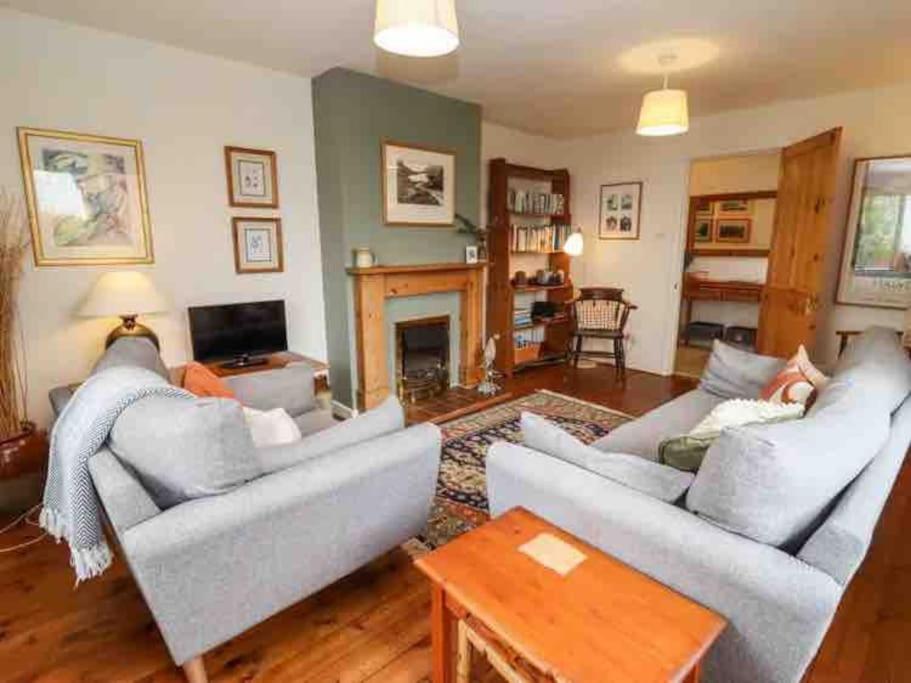 Yew Tree Cottage - walks from the door