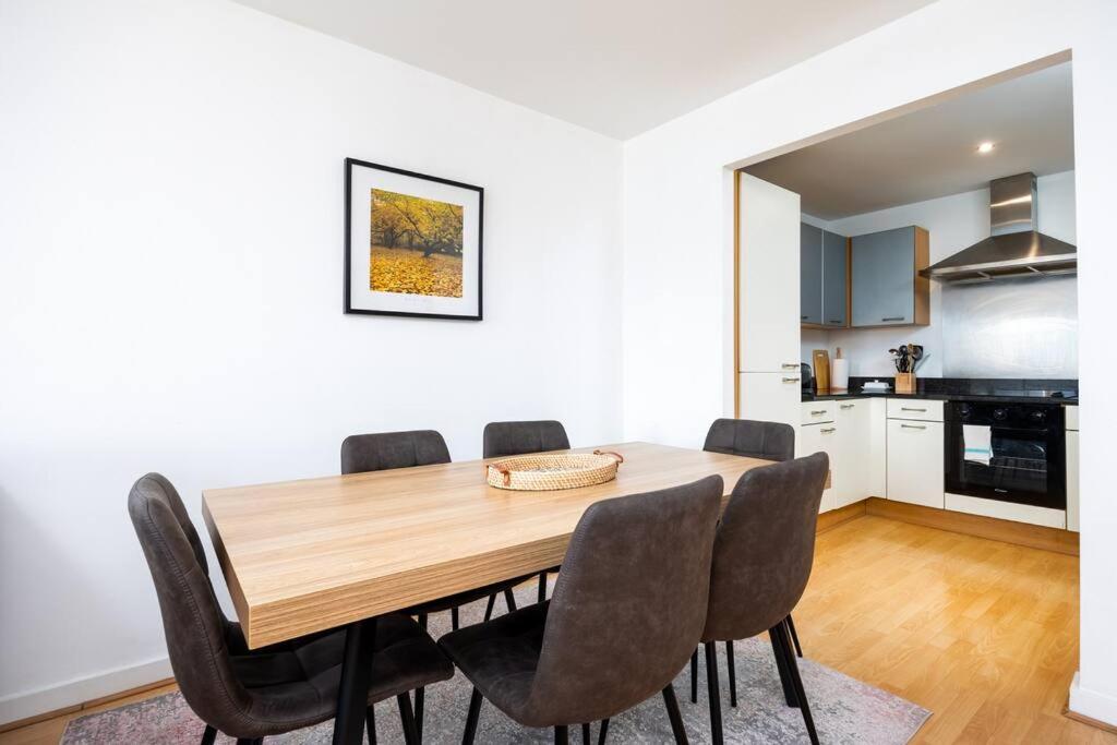 Lovely 2 BR apartment with balcony