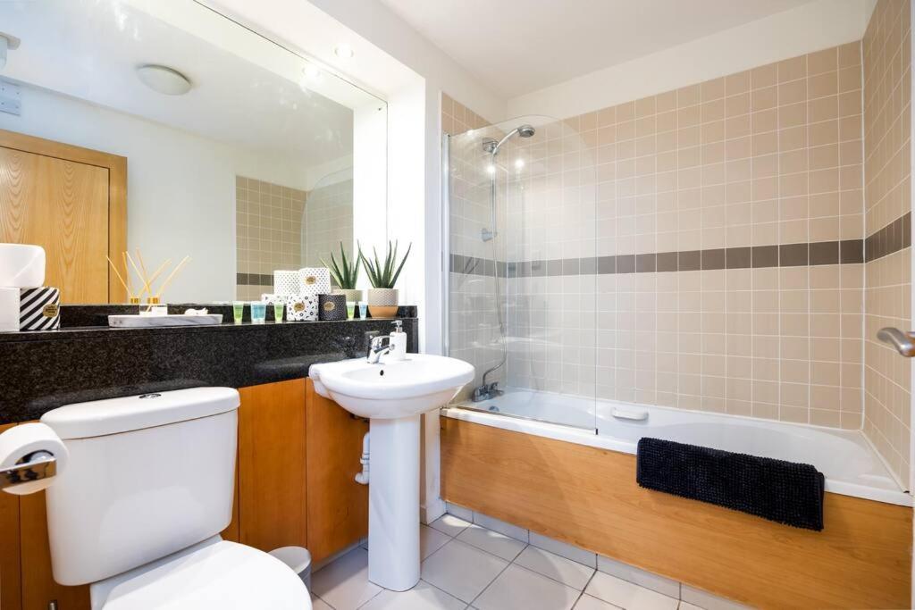 Lovely 2 BR apartment with balcony