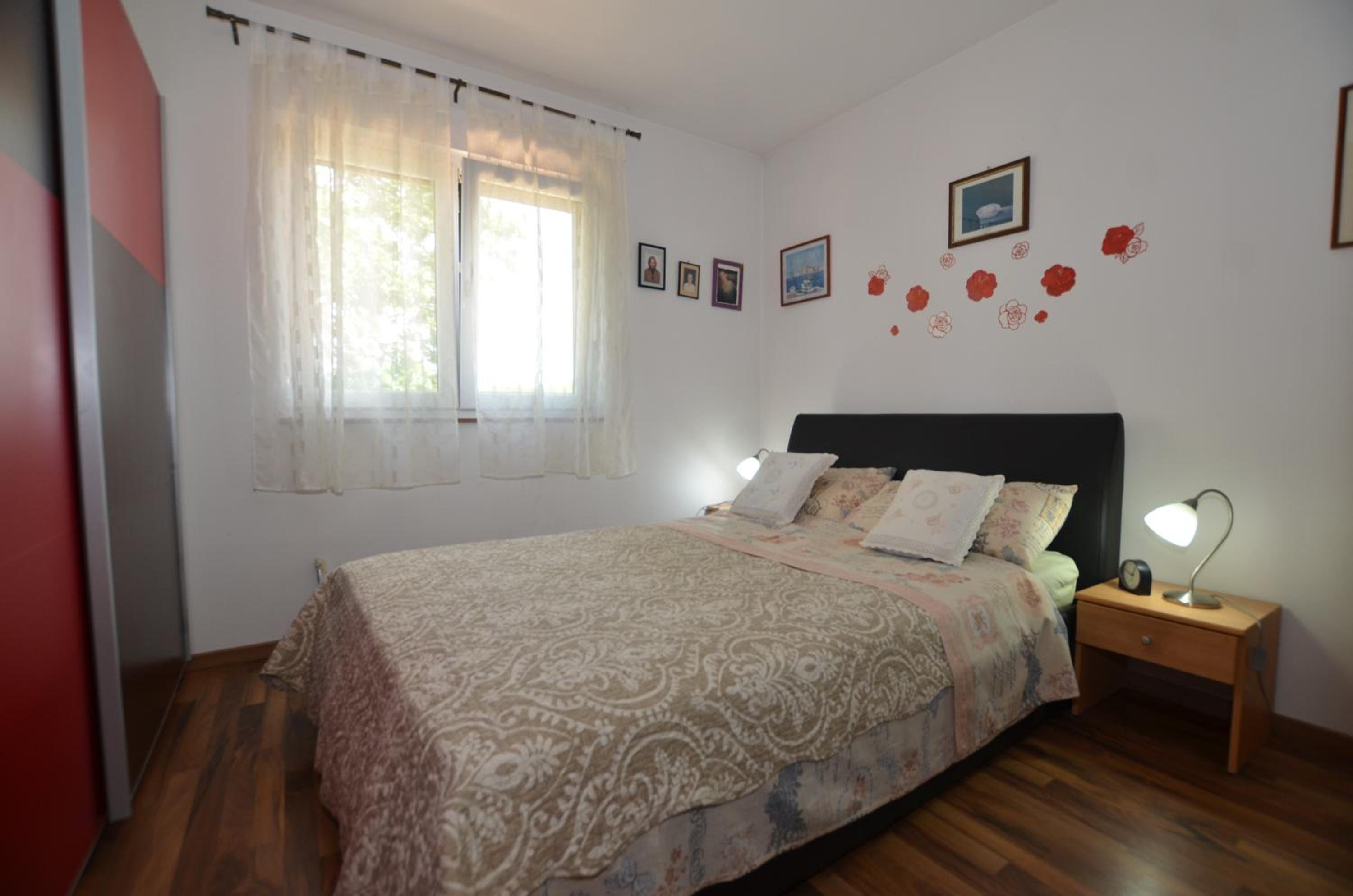Mari House