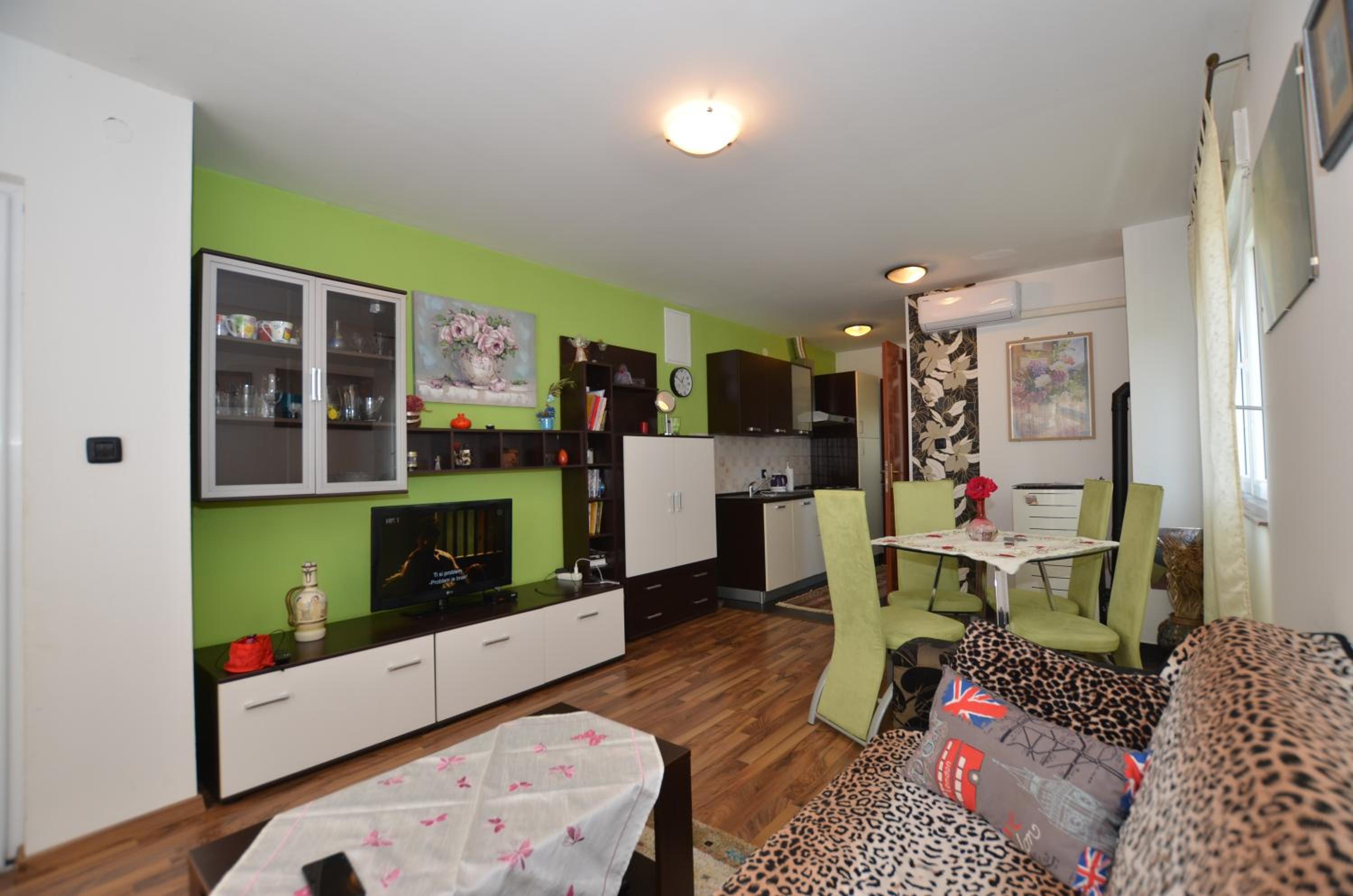 Mari House